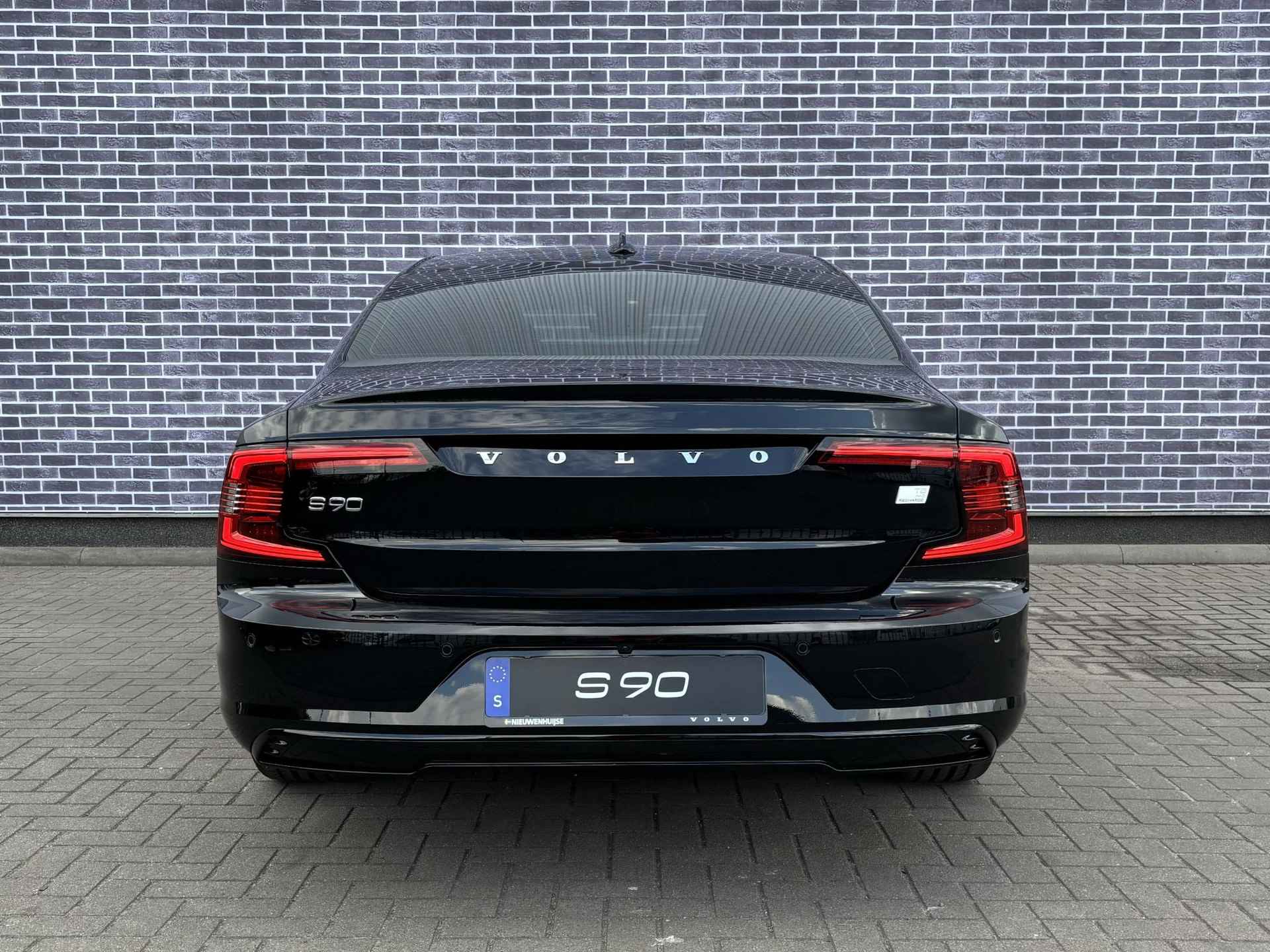 Volvo S90 T8 Plug-in hybrid AWD Plus Dark | Nieuwe auto, direct leverbaar, extra inruil! | Harman Kardon | Stoelventilatie | Adaptive Cruise control - 7/25