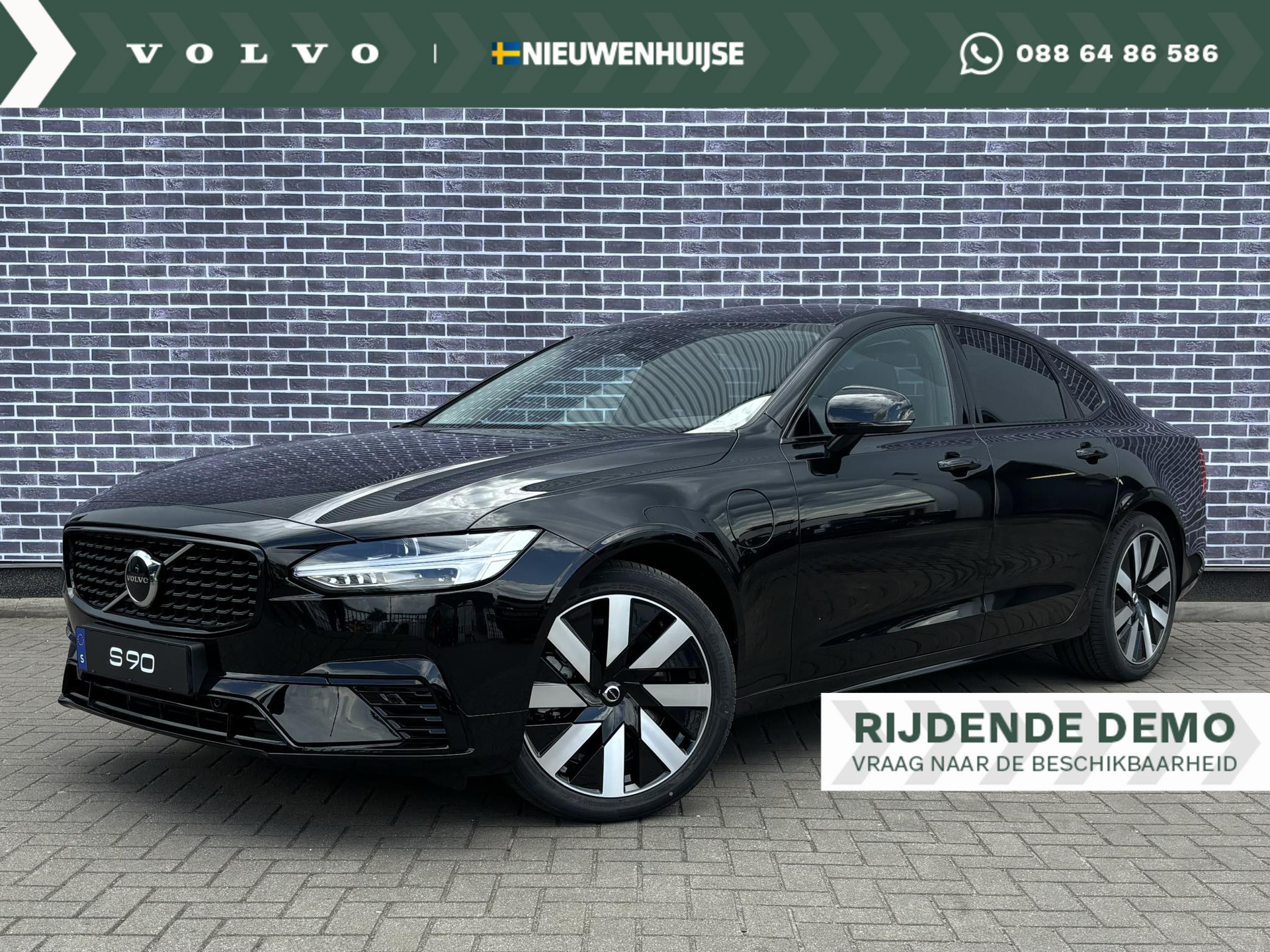 Volvo S90 T8 Plug-in hybrid AWD Plus Dark Long Range | Harman Kardon audio | Stoelventilatie | Google Maps navigatie | Adaptive Cruise control