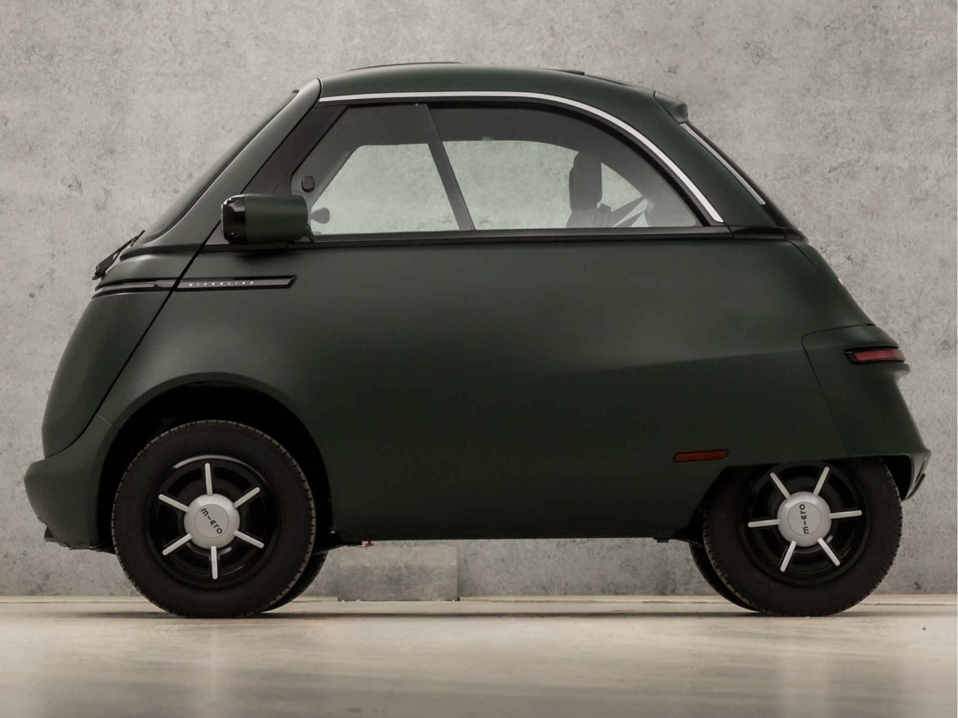 Microlino L7 Competizione 10.5 kWh (LEASE 300,- P/M, DIRECT LEVERBAAR, NIEUW, VERSIE 2, LONDON MATT GREEN, 90 KM/H, 180KM ACTIERADIUS, NIEUW) - 2/33