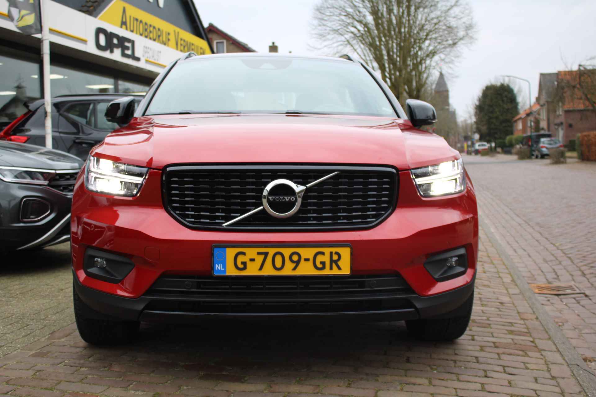 Volvo Xc40 T3 163PK Geartronic R-Design + 18"/ Navi/ Clima/ Full-LED/ Camera/ Trekhaak/ NL auto - 6/45