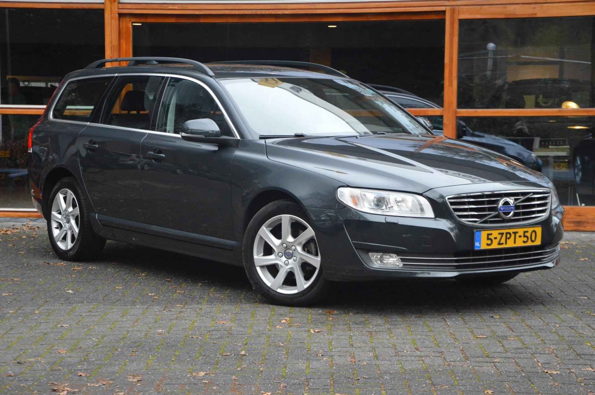 Volvo V70 T4 Nordic+ | standkachel | stoelverwarming | On-Call | Leder Bekleed | Cruise-Control | - 2/36