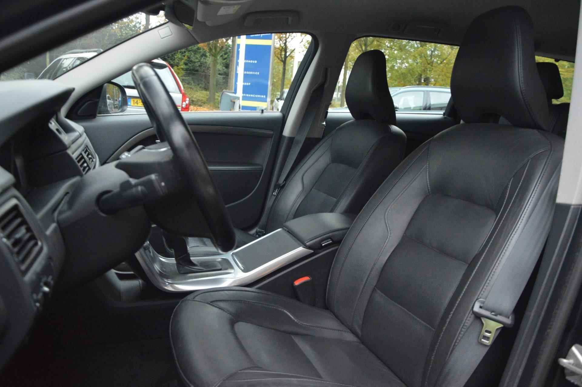 Volvo V70 T4 Nordic+ | standkachel | stoelverwarming | On-Call | Leder Bekleed | Cruise-Control | - 5/36