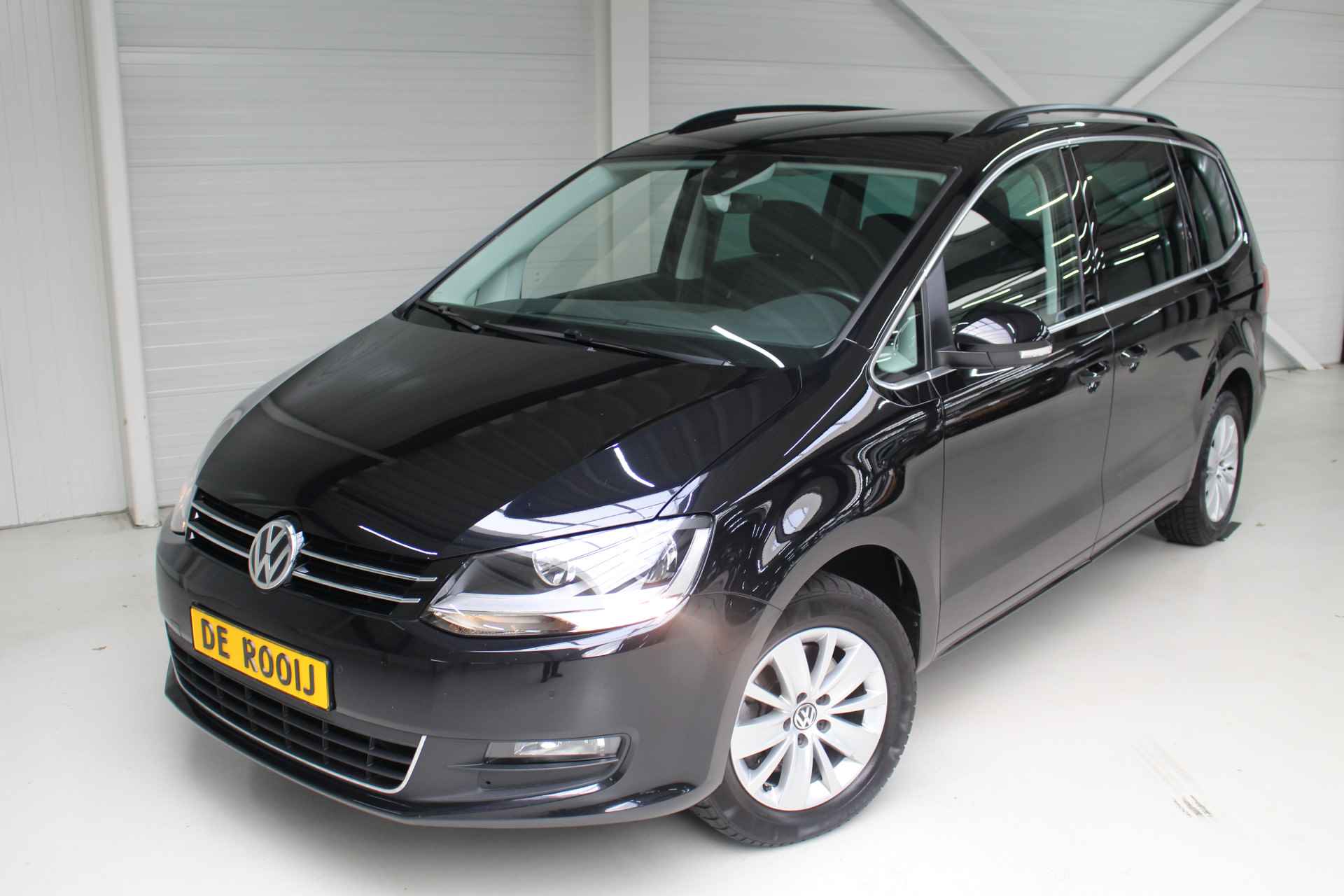 Volkswagen Sharan 1.4 TSI DSG 150PK 7-Persoons Navigatie | Climate Control | Stoelverwarming | - 2/25