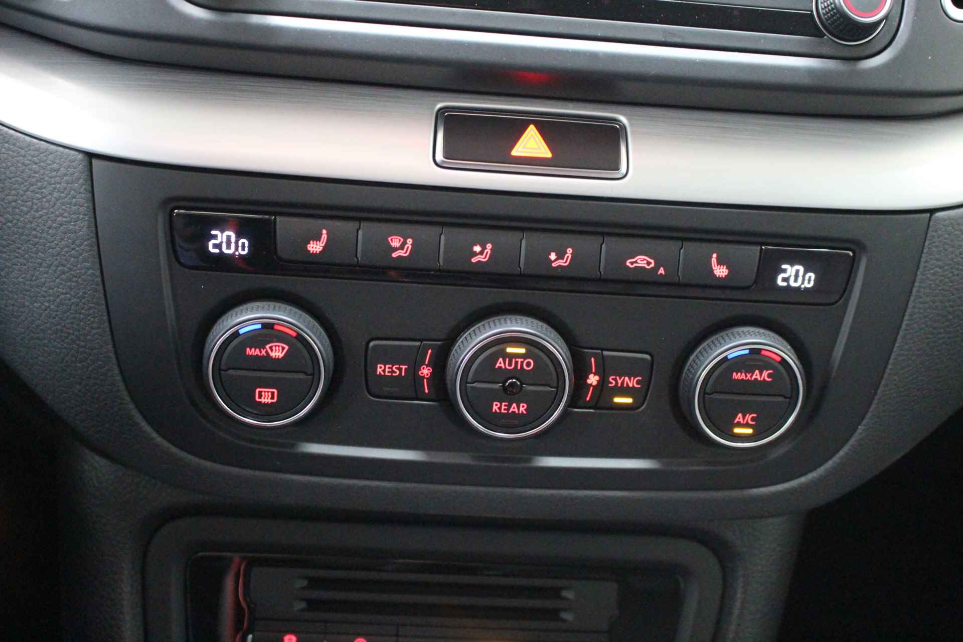 Volkswagen Sharan 1.4 TSI DSG 150PK 7-Persoons Navigatie | Climate Control | Stoelverwarming | - 22/25