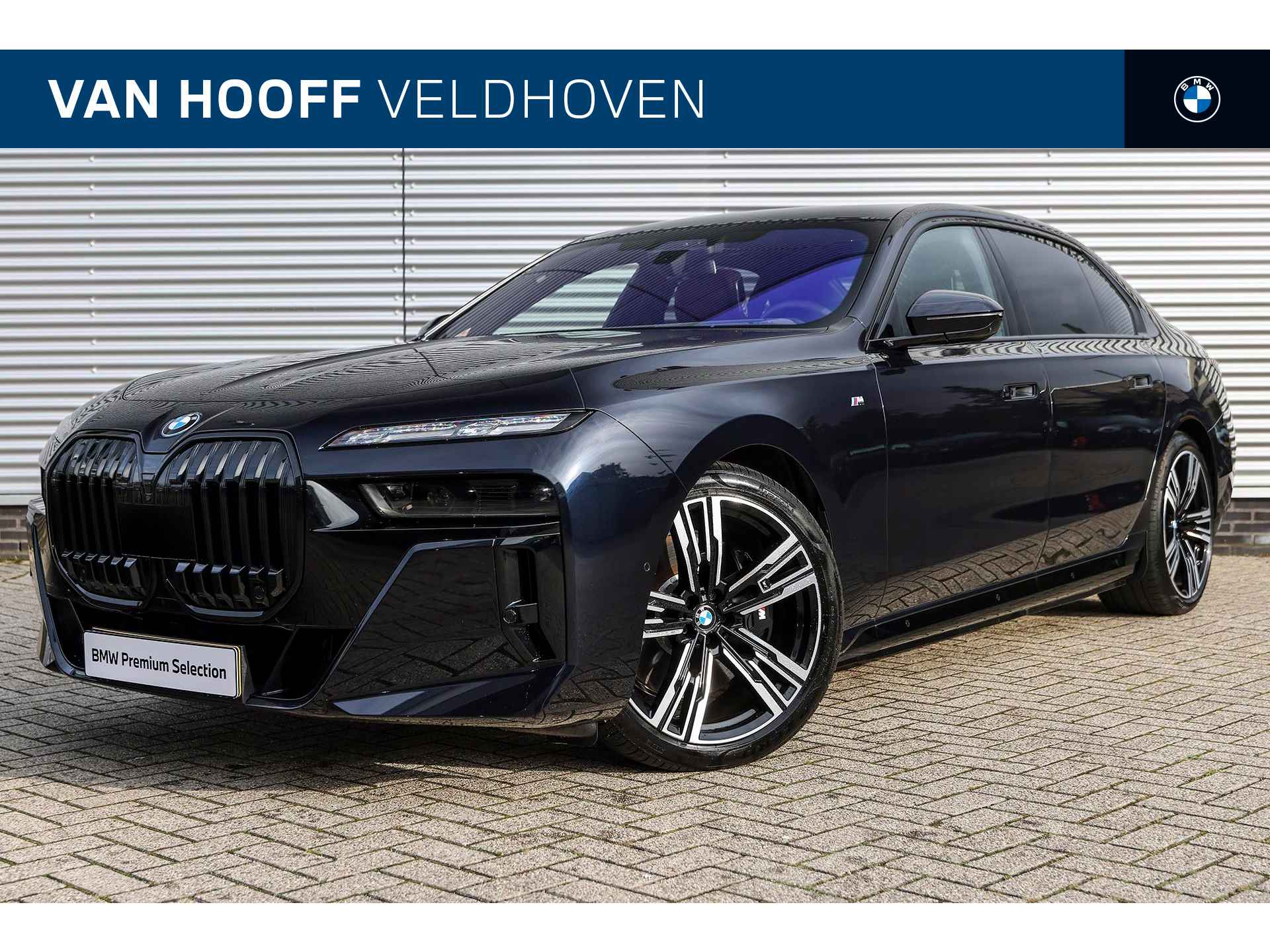 BMW i7 xDrive60 High Executive M Sport / Panoramadak Sky Lounge / Head-Up /  Massagefunctie  voor + achter / Bowers & Wilkins / Active Steering / Parking Assistant Professional / Stoelventilatie - 1/45