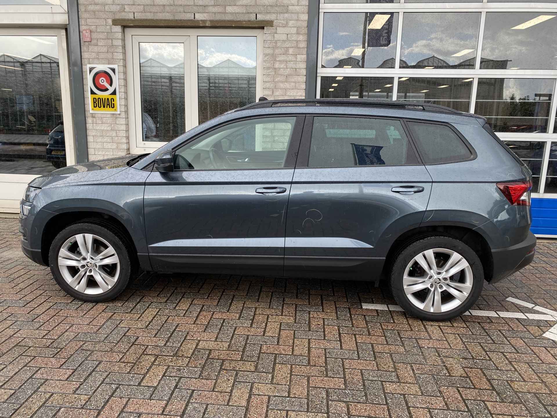 Škoda Karoq 1.0 TSI Style / PARK. SENSOREN/ PANO/ CRUISE/ KEYLESS/ STOEL VERWARM./ VIRTUAL COCKPIT/ APP CONNECT/ NAVI/ CLIMA/ DAB/ - 3/24