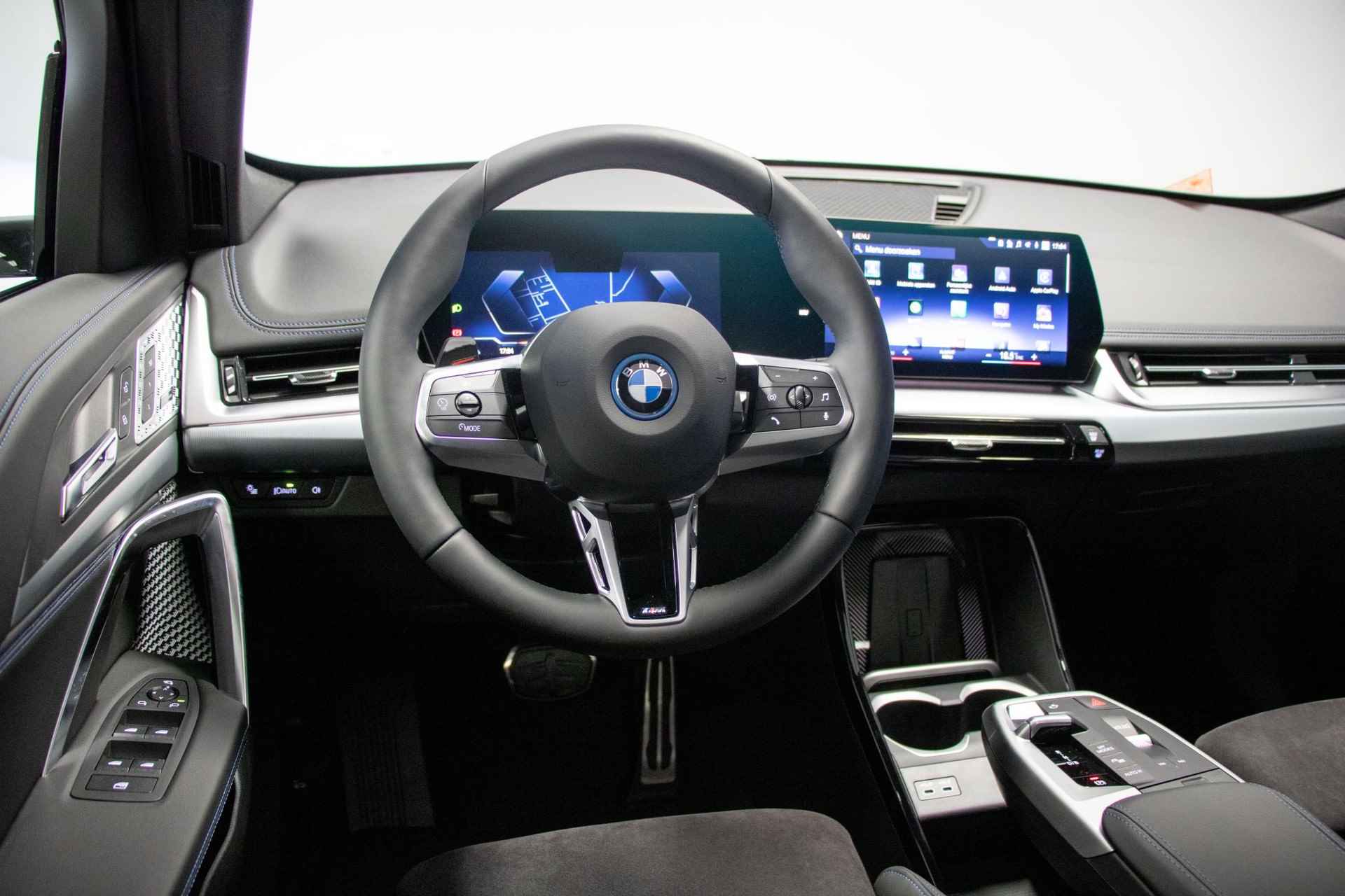 BMW iX1 xDrive30 Launch Edition 67 kWh | M Sport | Panoramadak - 10/29