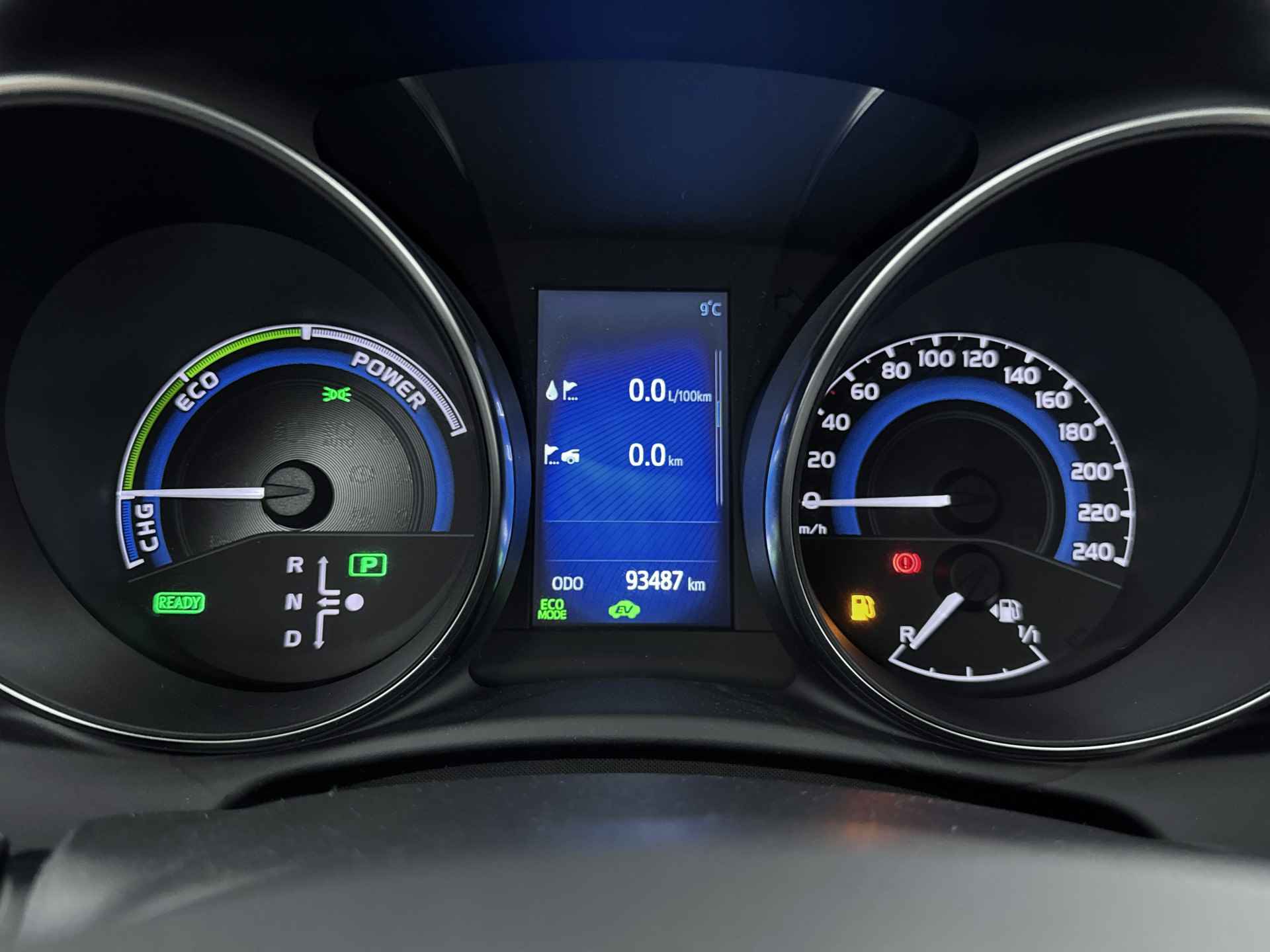 Toyota Auris Touring Sports 1.8 Hybrid Energy Plus | Navigatie | Climate Control | Cruise Control | Trekhaak | Parkeersensoren achter | - 7/41