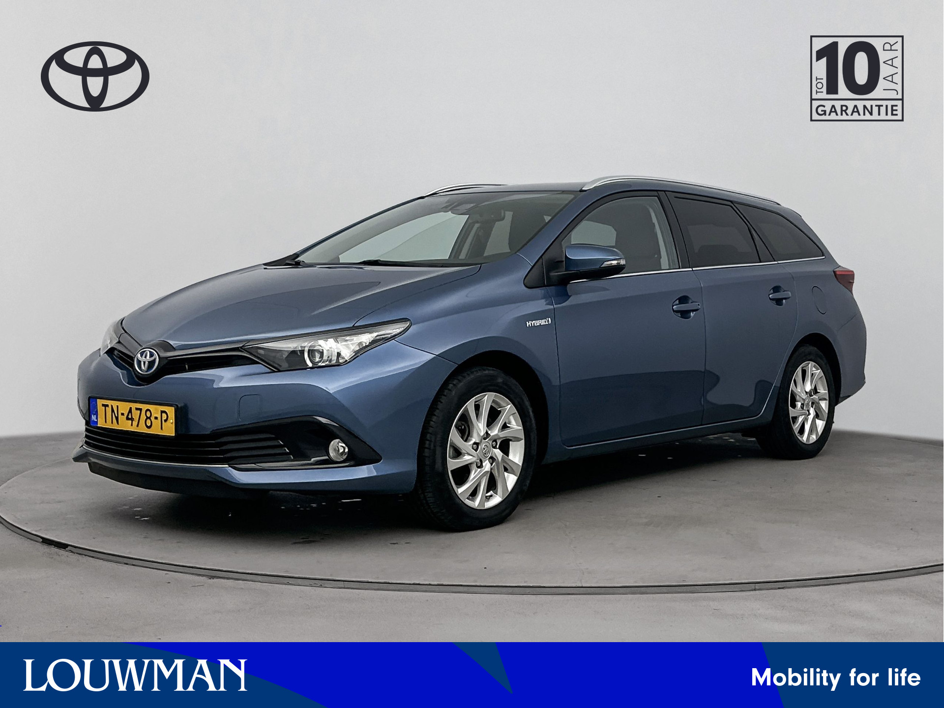 Toyota Auris Touring Sports 1.8 Hybrid Energy Plus | Navigatie | Climate Control | Cruise Control | Trekhaak | Parkeersensoren achter |