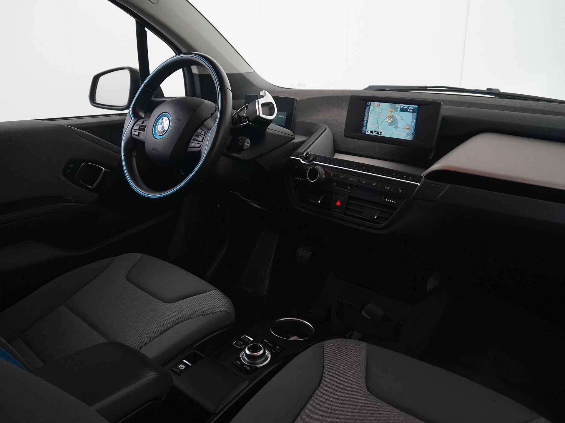 BMW i3 Range Extender Comfort Advance | Panoramadak | Navigatie | Stoelverwarming | Zondag Open! - 2/37