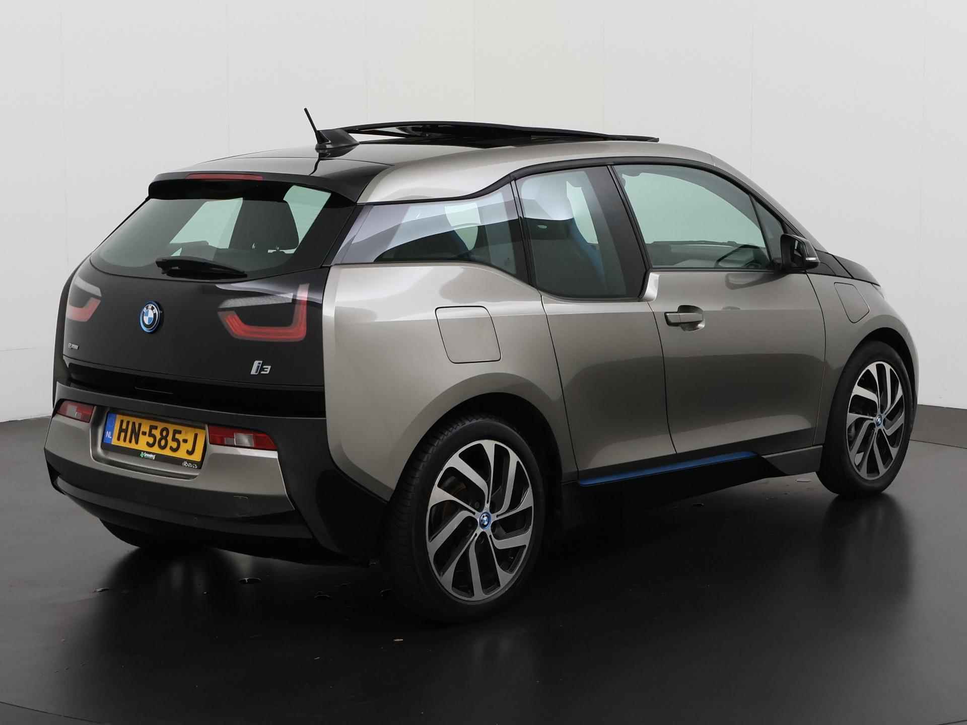 BMW i3 Range Extender Comfort Advance | Panoramadak | Navigatie | Stoelverwarming | Zondag Open! - 4/37