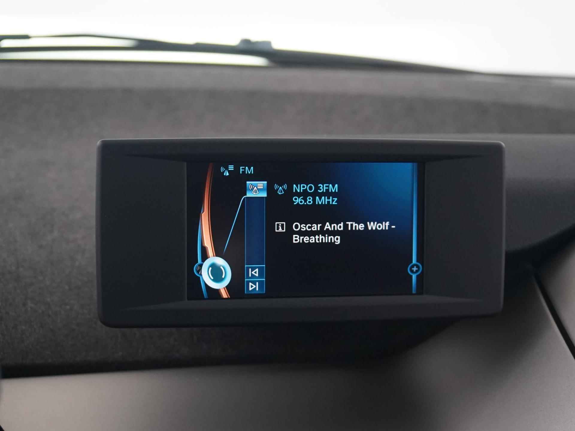 BMW i3 Range Extender Comfort Advance | Panoramadak | Navigatie | Stoelverwarming | Zondag Open! - 15/37