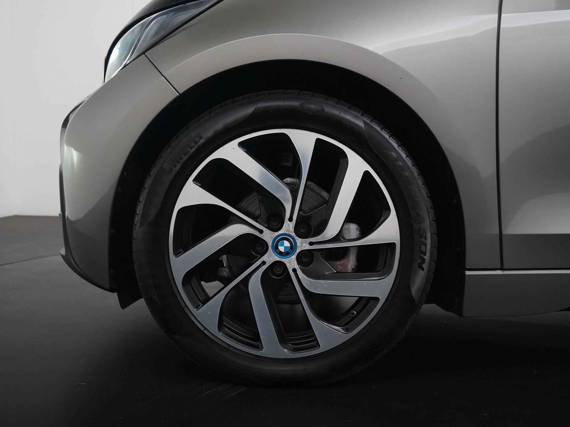 BMW i3 Range Extender Comfort Advance | Panoramadak | Navigatie | Stoelverwarming | Zondag Open! - 28/37