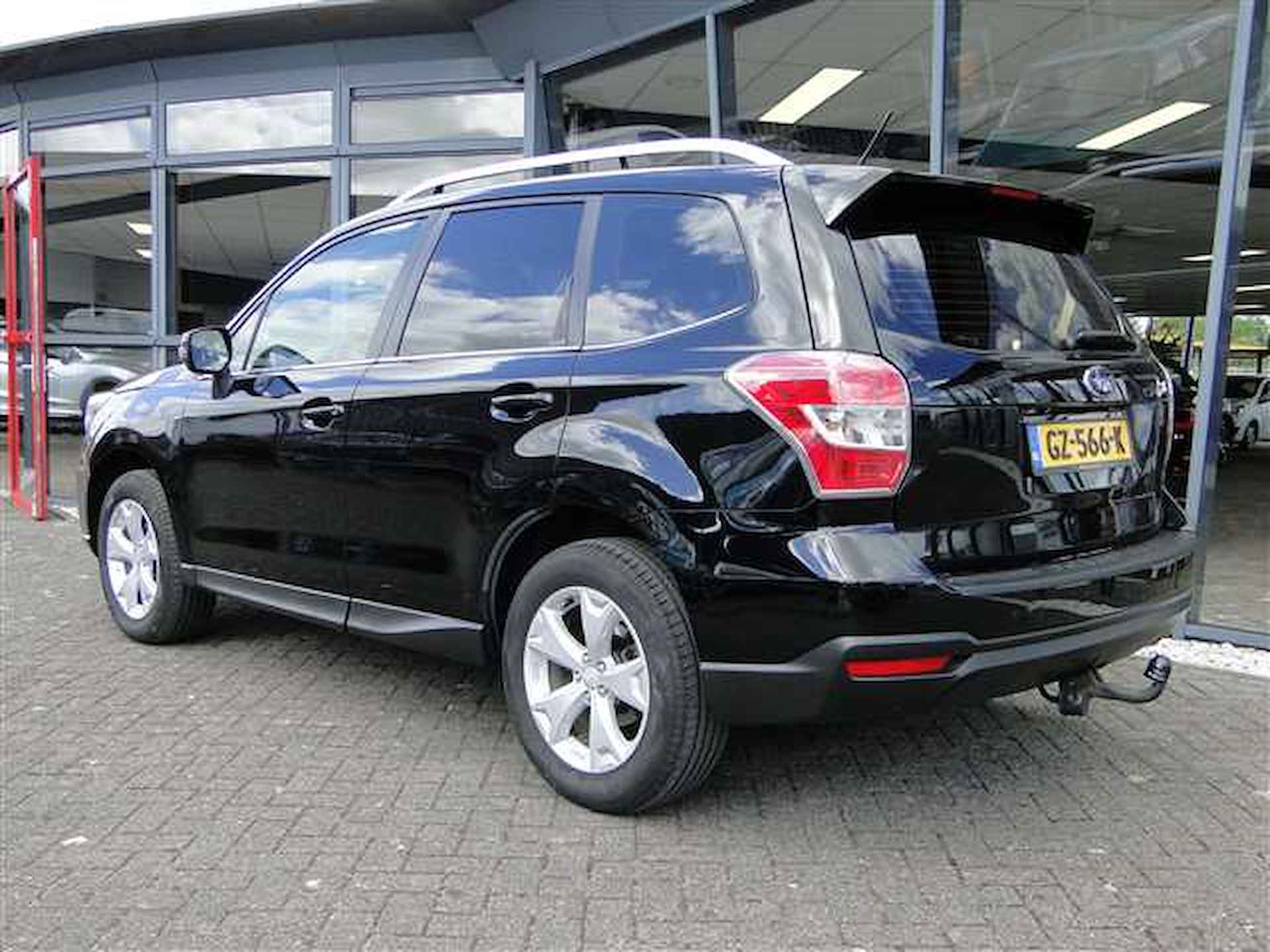 Subaru Forester 2.0 AWD Luxury | Trekhaak | Leer | 2e Eigenaar | Extra Zomerset - 2/22