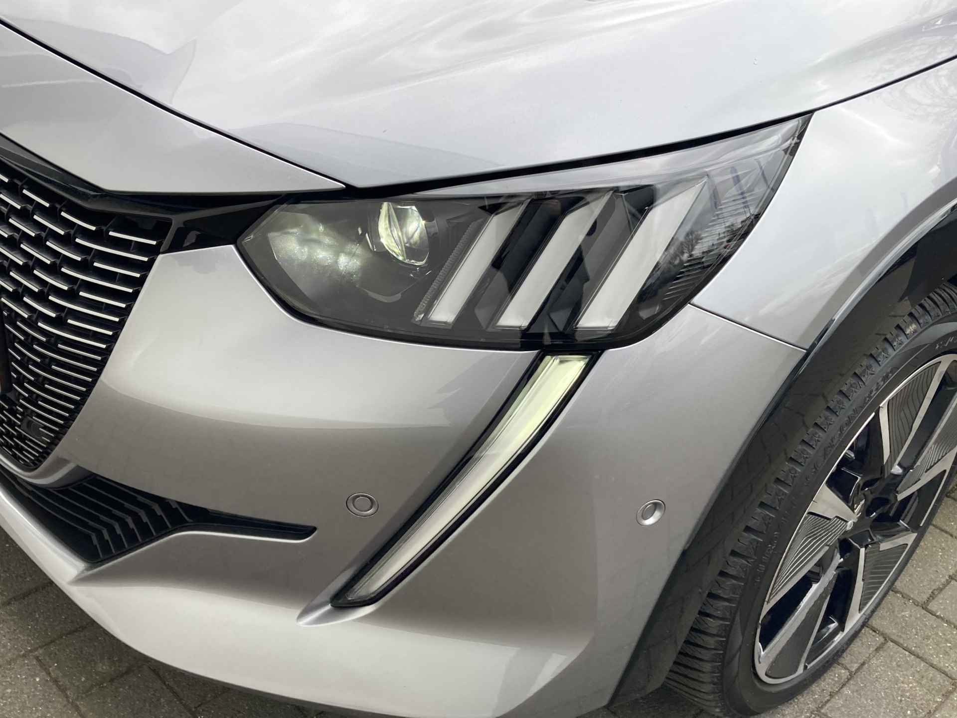 Peugeot 208 GT Line Pack 50 kWh | PANORAMADAK | NAVIGATIE | ADPTIVE CRUISE | STOELVERWARMING | ECC-AIRCO | APPLE/ANDROID AUTO | ETC - 41/45