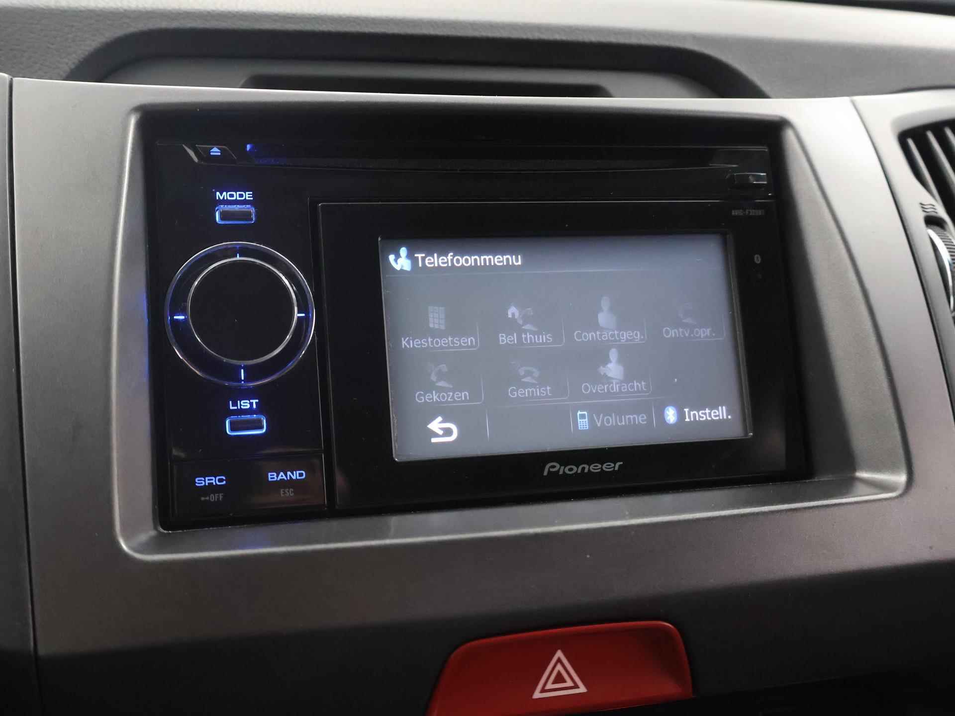 Kia Sportage 2.0 X-ecutive Plus Pack | Navigatie | Climate Control | Parkeersensoren | Bluetooth - 14/32