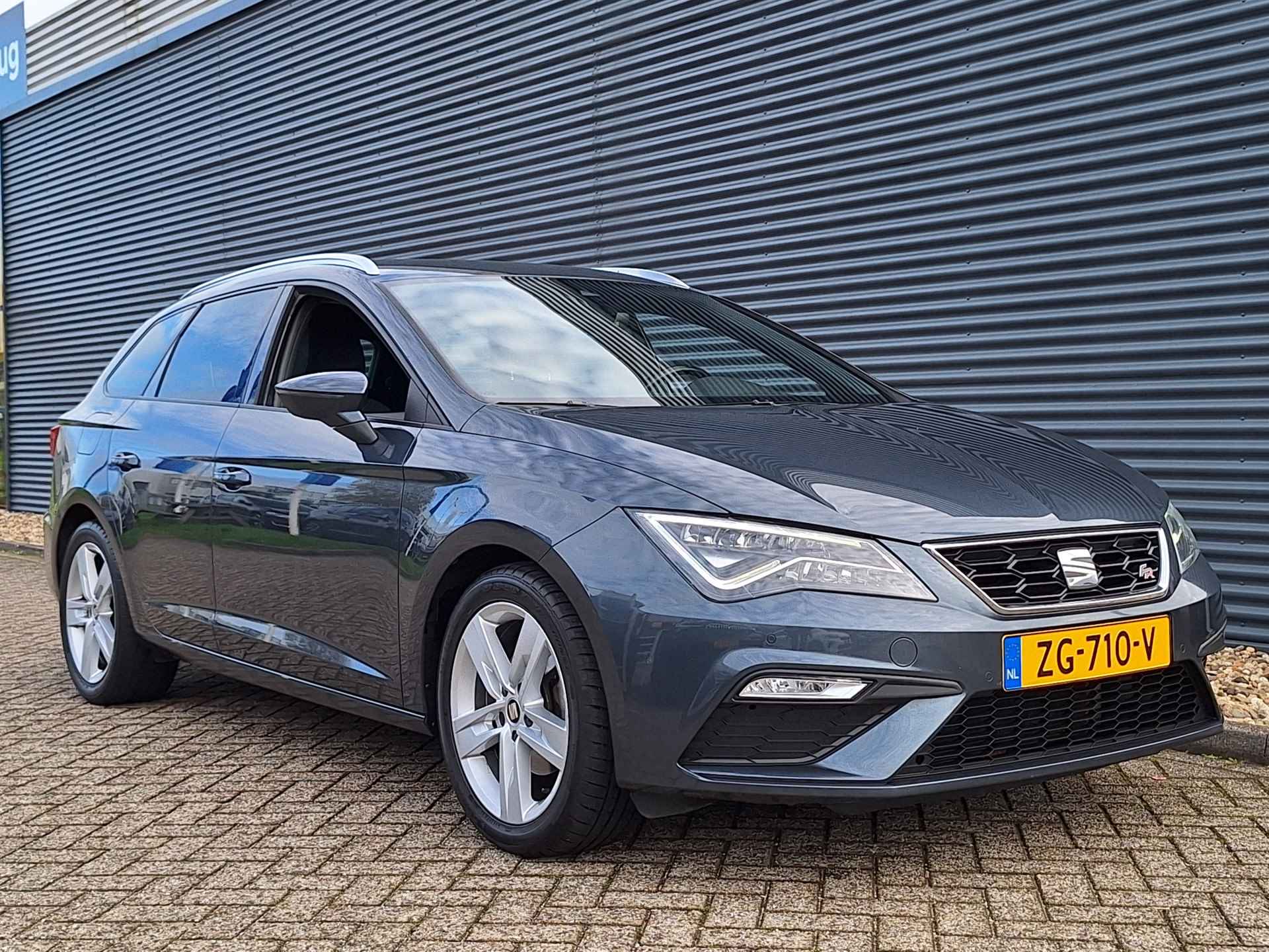 SEAT León ST 1.5 TSI FR Business Intense 150 pk | Automaat | Navigatie | Parkeersensoren en Camera | Apple Carplay en Android Auto | Wat een Gave en Sportieve Station !! - 3/53