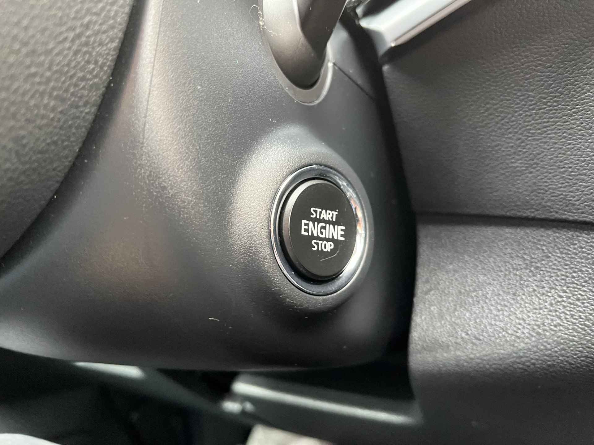 Škoda Karoq 1.0 TSI Ambition Drive 125 / PARK. SENSOREN/ CRUISE/ STOEL VERWARM. V EN A/ KEYLESS/ APP CONNECT/ CLIMA/ DAB/ - 18/43