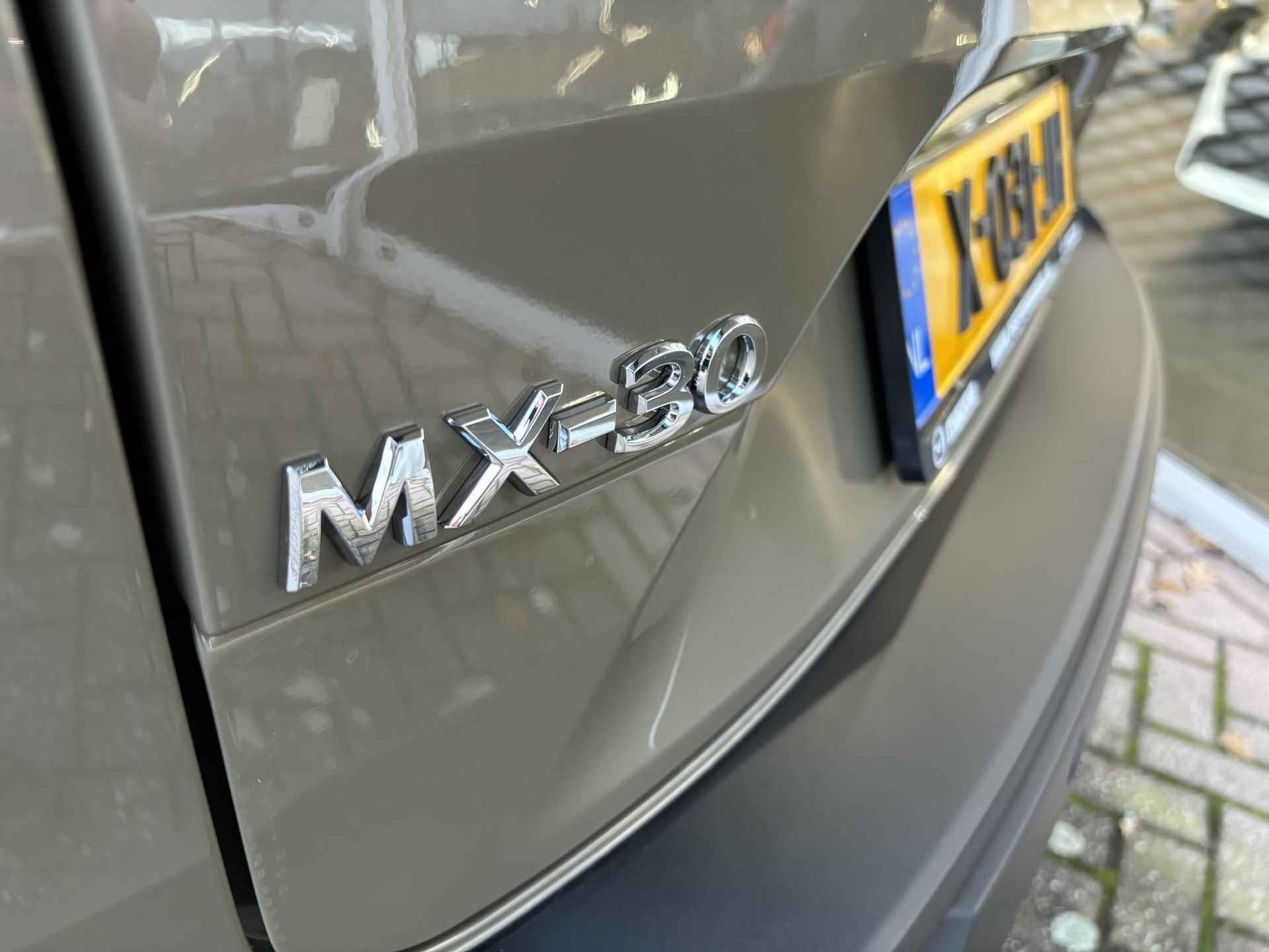Mazda MX-30 e-SkyActiv R-EV 170 Makoto Automaat | 6 JAAR GARANTIE | 4 SEASON BANDEN | - 31/35