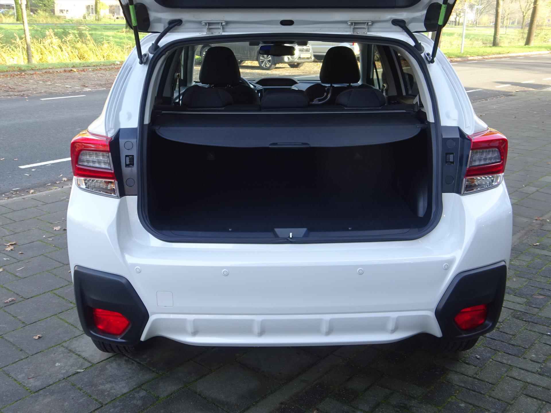 Subaru Xv 2.0i e-BOXER 150pk CVT Luxury Navigatie, PDC, 5 jaar fabrieks garantie - 11/48