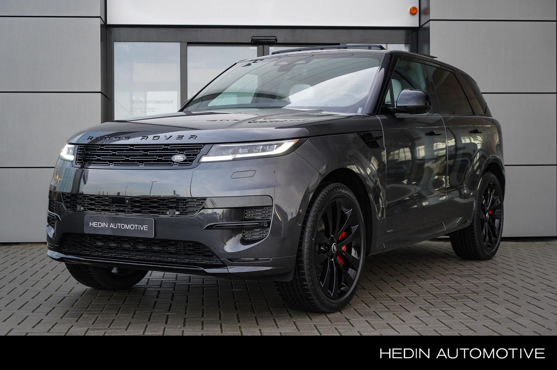 Land Rover Range Rover Sport 4.4 P530 V8 Autobiography | Rear Seat Entertaiment | Cloud Interior |  Gloss Black | Towing Pack |