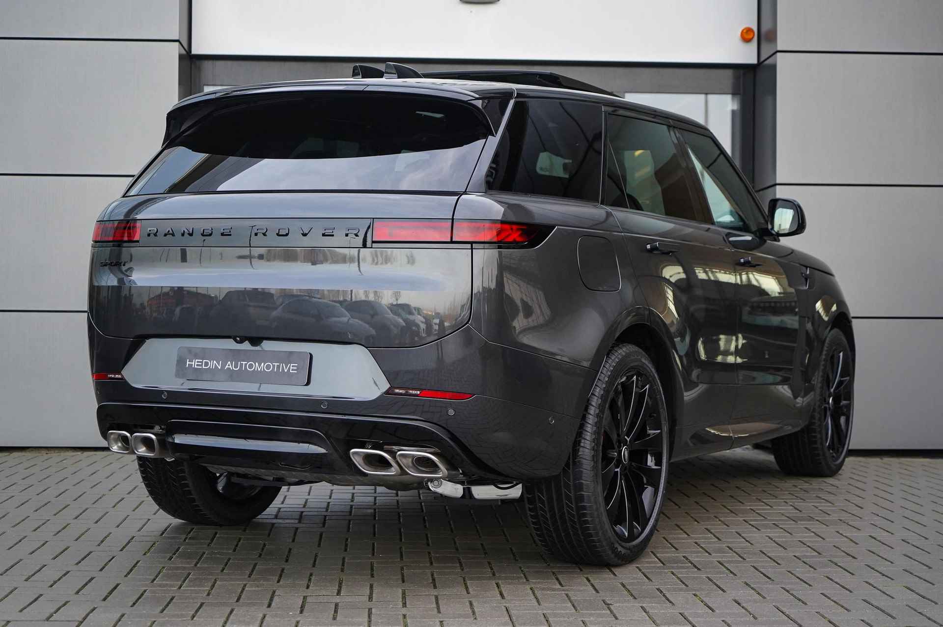 Land Rover Range Rover Sport 4.4 P530 V8 Autobiography | Rear Seat Entertaiment | Cloud Interior |  Gloss Black | Towing Pack | - 6/34