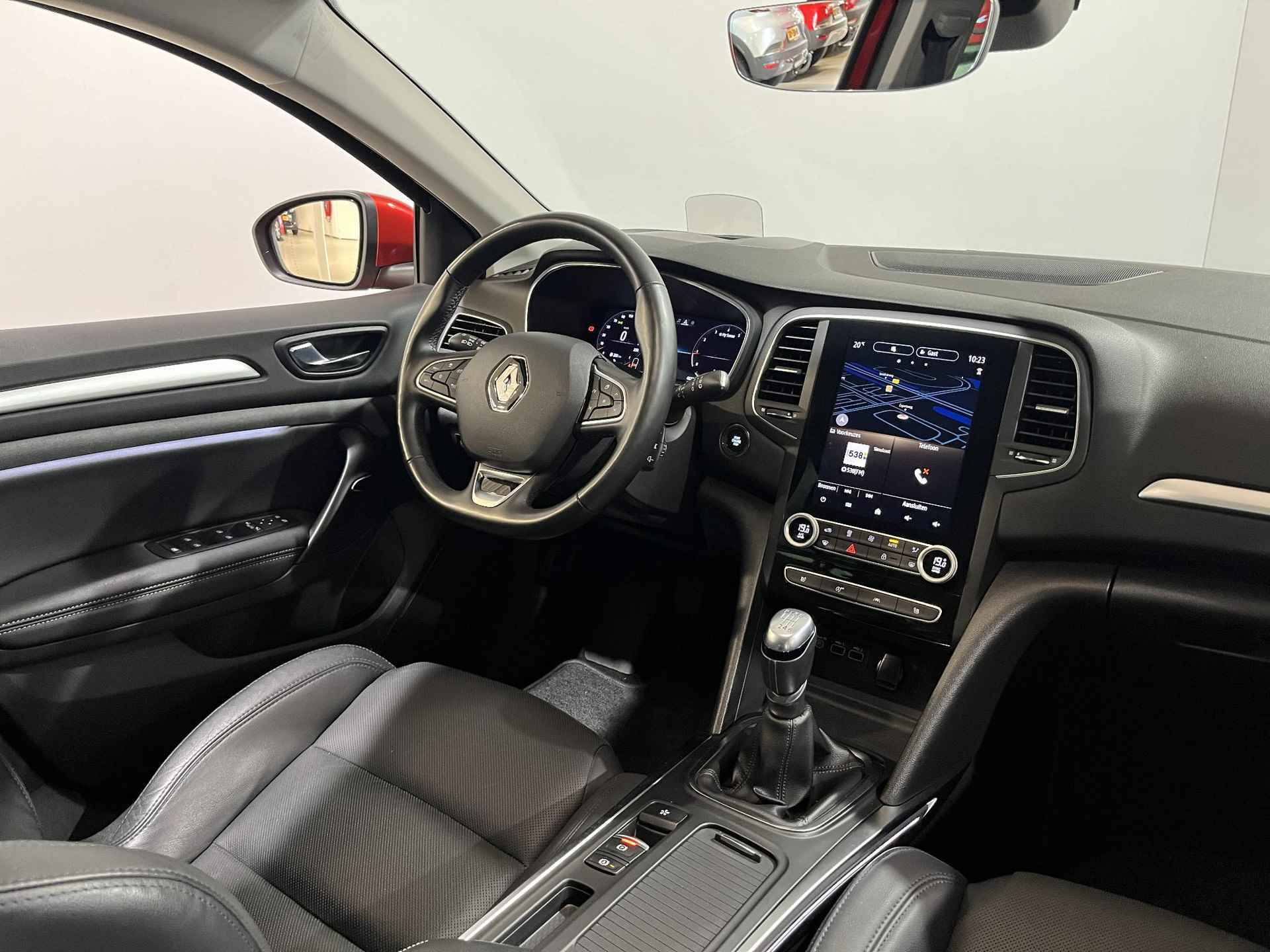 Renault Mégane Estate 1.3 - 140PK TCe Edition One | 9,3" Navi | Camera | Leer | Stoel & Stuurverwarming | Cruise Control Adaptief | Apple CarPlay / Android Auto | 17" Lichtmetalen Velgen | Climate Control | - 10/34