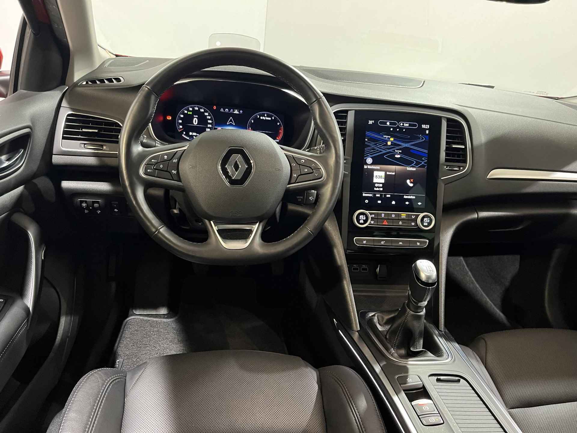 Renault Mégane Estate 1.3 - 140PK TCe Edition One | 9,3" Navi | Camera | Leer | Stoel & Stuurverwarming | Cruise Control Adaptief | Apple CarPlay / Android Auto | 17" Lichtmetalen Velgen | Climate Control | - 11/34