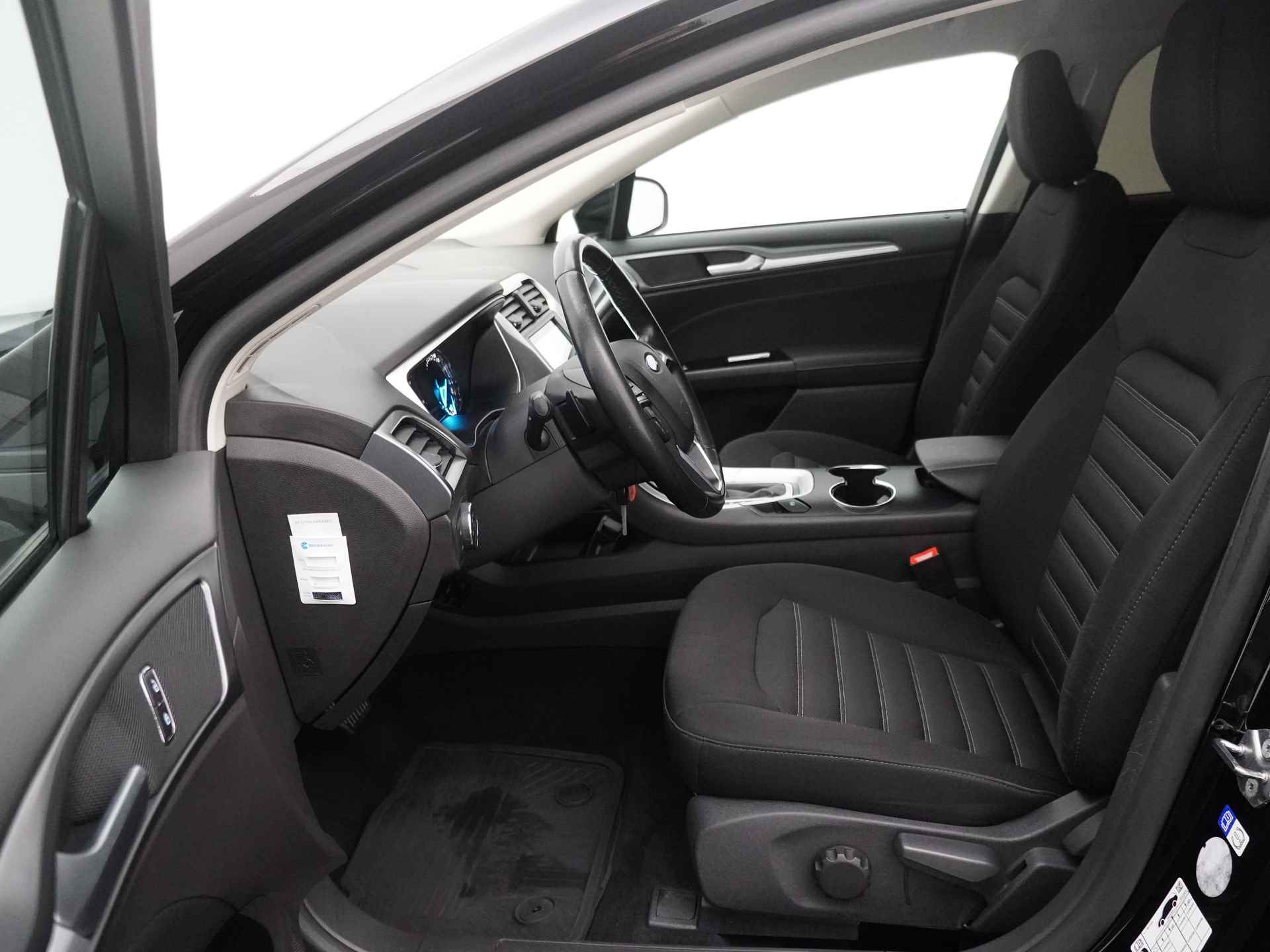 Ford Mondeo Wagon Titanium 160 pk Automaat | Trekhaak | Winter Pack | 18" | Navi | Clima | Apple Carplay | 100% dealer onderhouden - 11/20