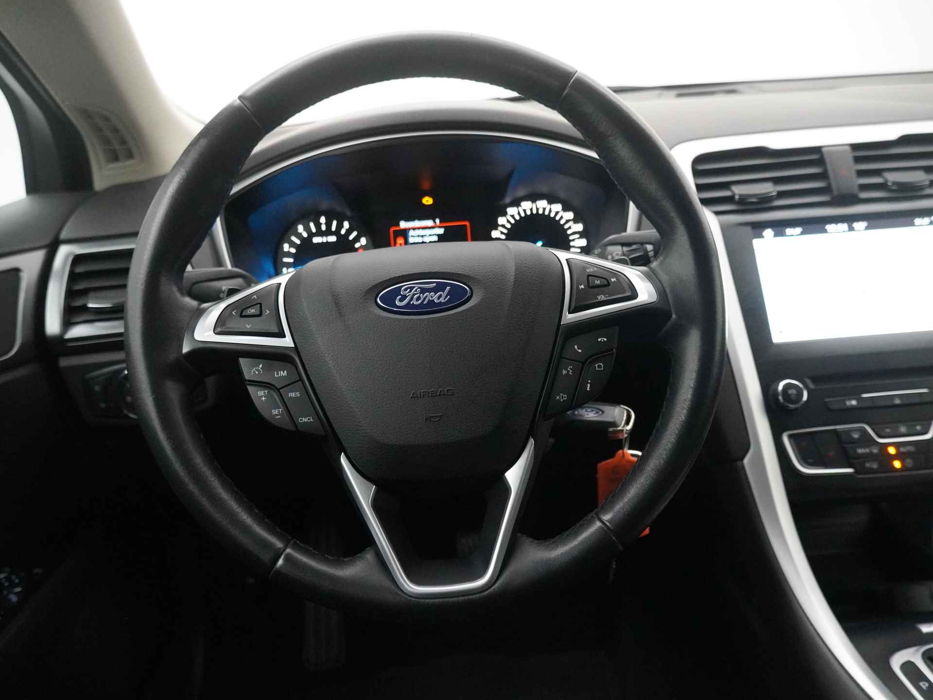Ford Mondeo Wagon Titanium 160 pk Automaat | Trekhaak | Winter Pack | 18" | Navi | Clima | Apple Carplay | 100% dealer onderhouden - 12/20