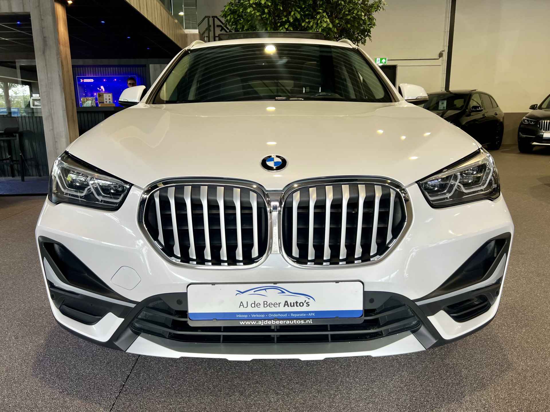 BMW X1 xDrive25e X-Line Panorama | Camera | Trekhaak | Carplay - 16/51