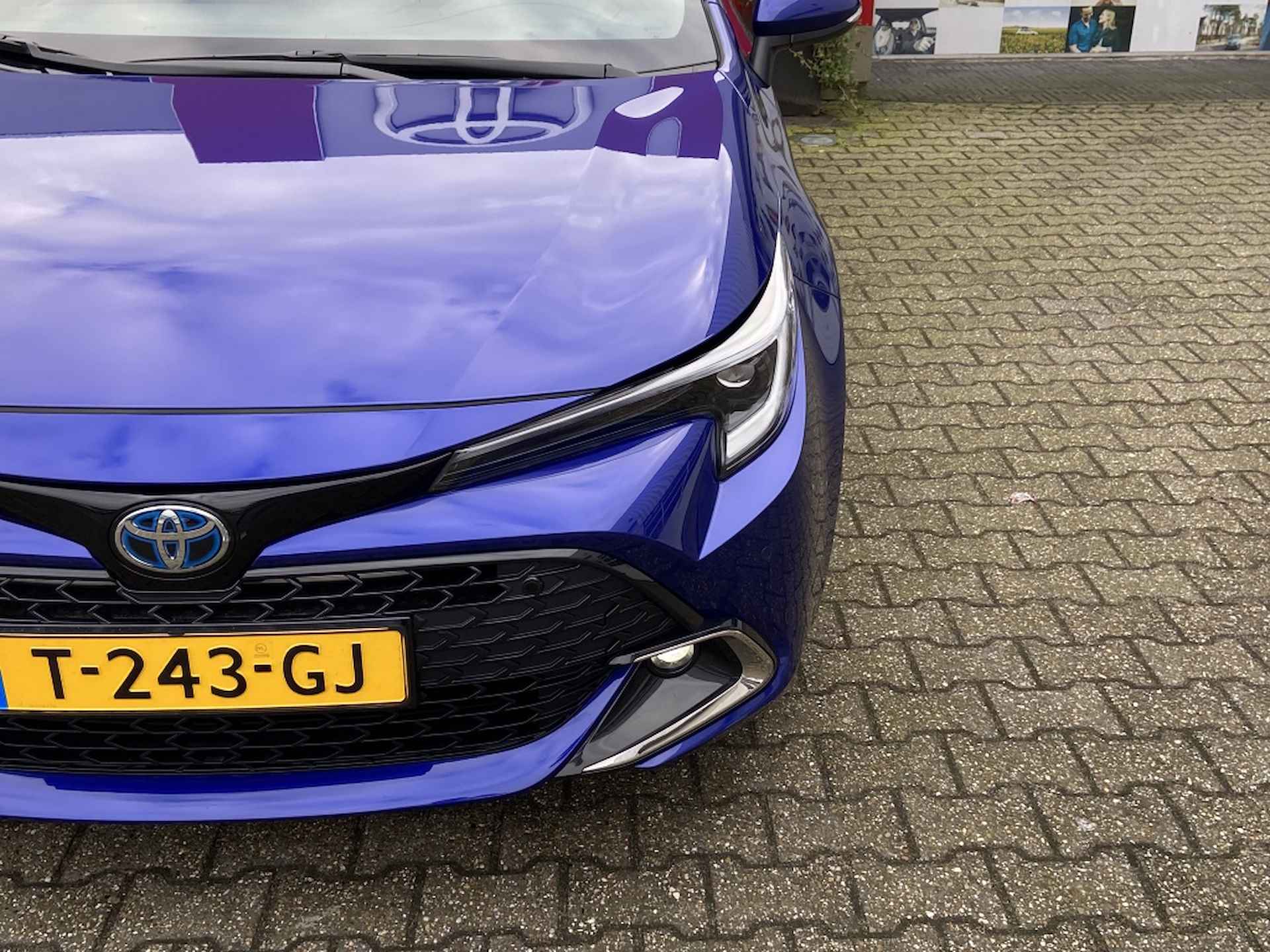 Toyota Corolla  1.8 Hybrid Touring Sports | First Edition | El. Aklep | Stoelver - 30/36