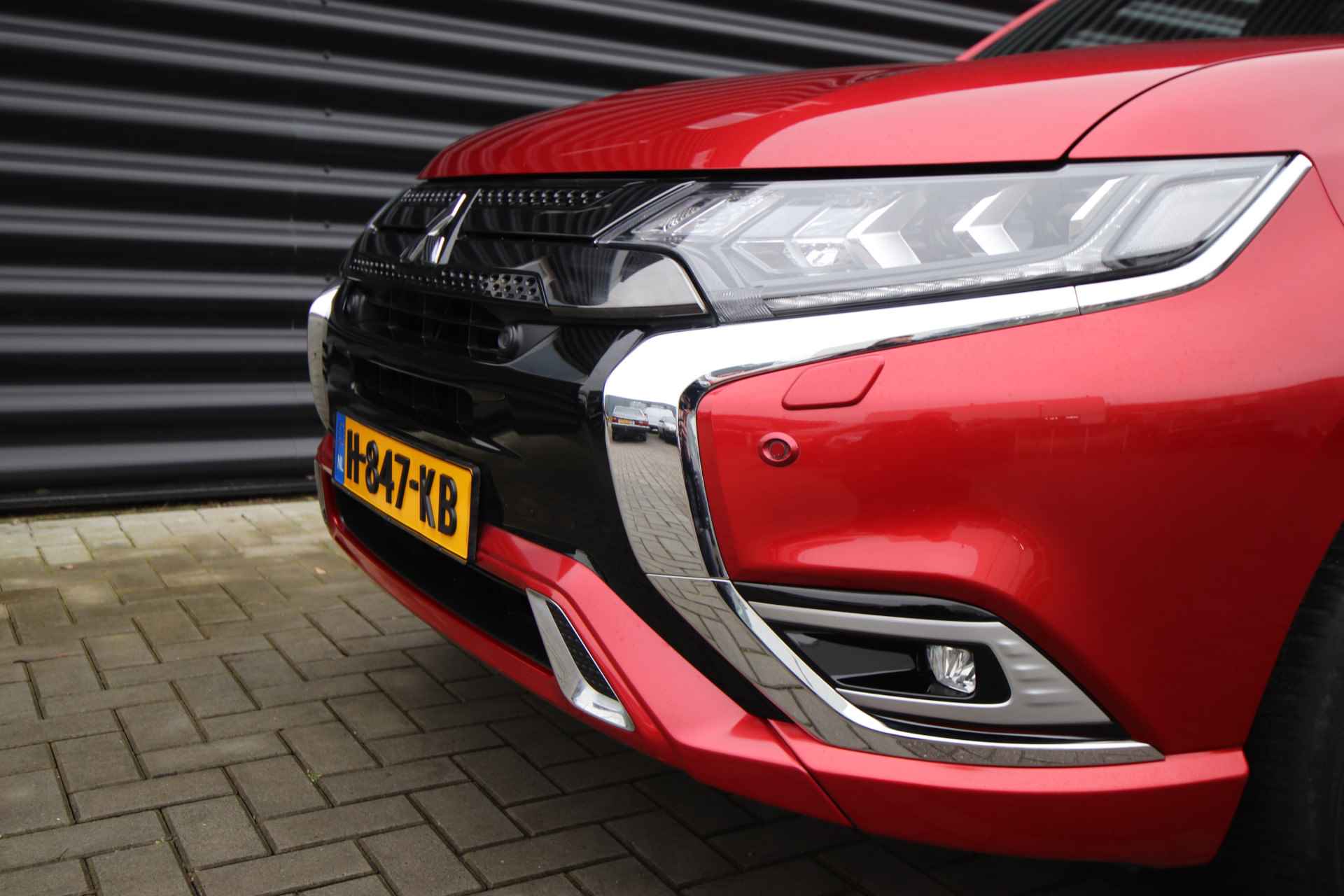 Mitsubishi Outlander 2.4 PHEV S-Edition NL-Auto, Opendak, 1e eigenaar - 23/86