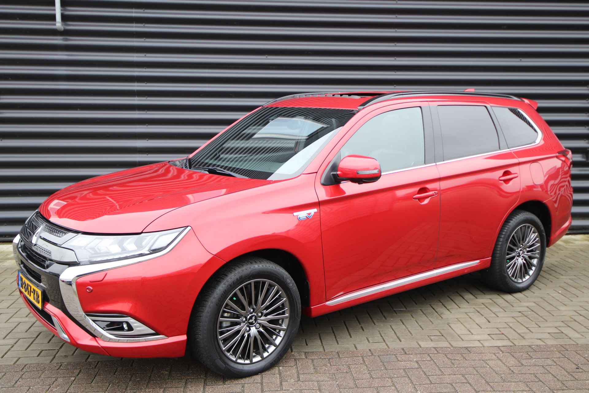 Mitsubishi Outlander 2.4 PHEV S-Edition NL-Auto, Opendak, 1e eigenaar - 40/86