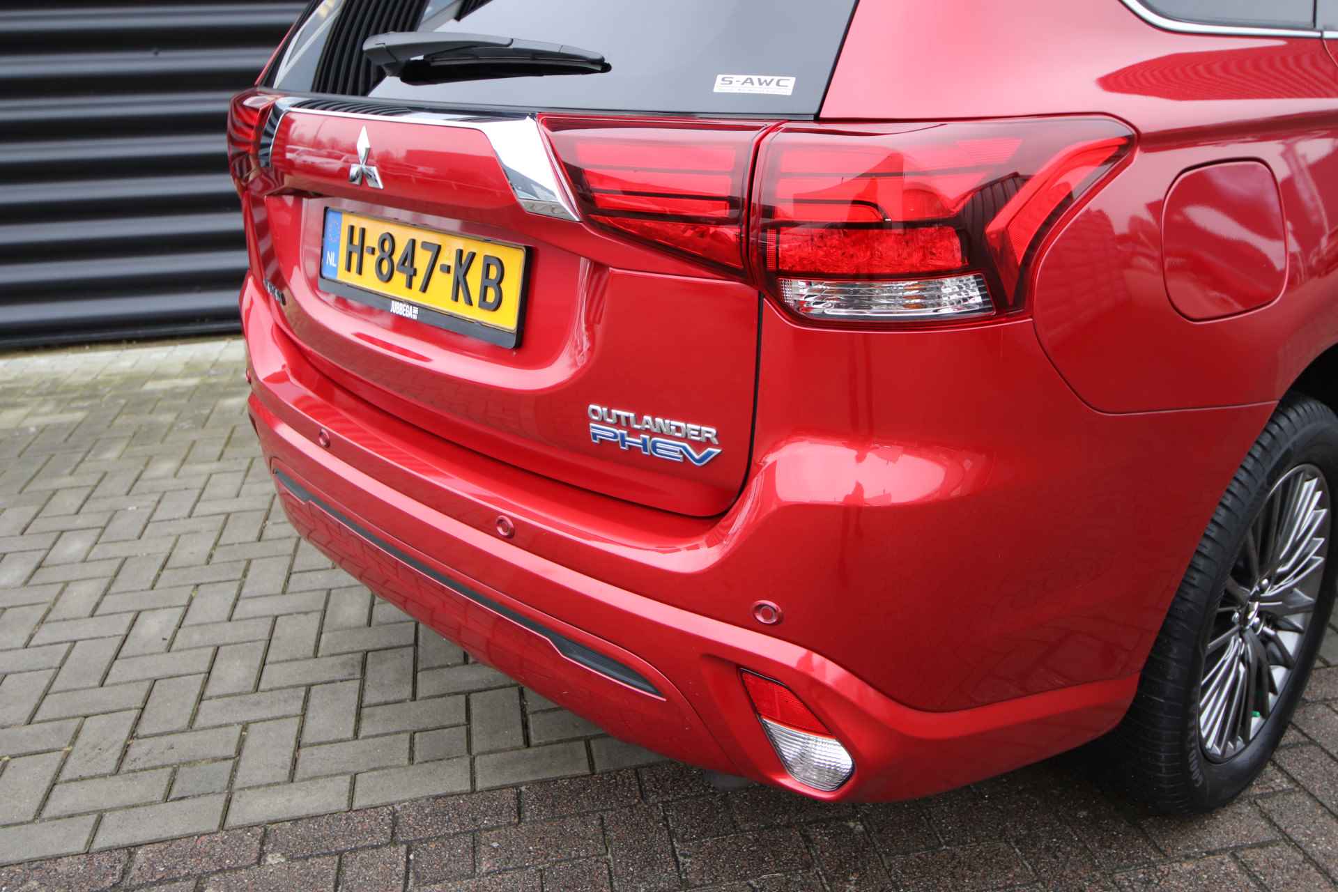 Mitsubishi Outlander 2.4 PHEV S-Edition NL-Auto, Opendak, 1e eigenaar - 71/86