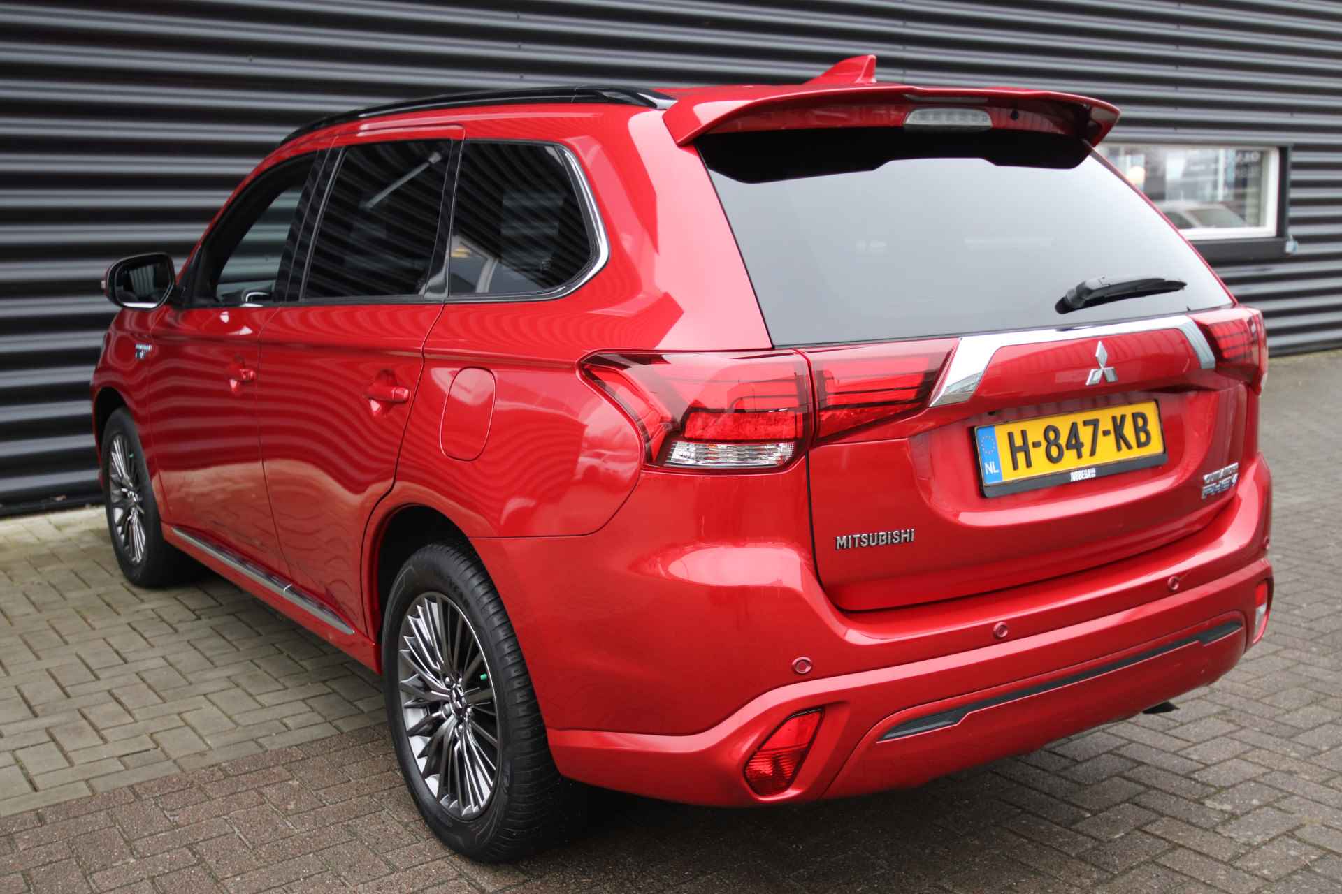 Mitsubishi Outlander 2.4 PHEV S-Edition NL-Auto, Opendak, 1e eigenaar - 82/86