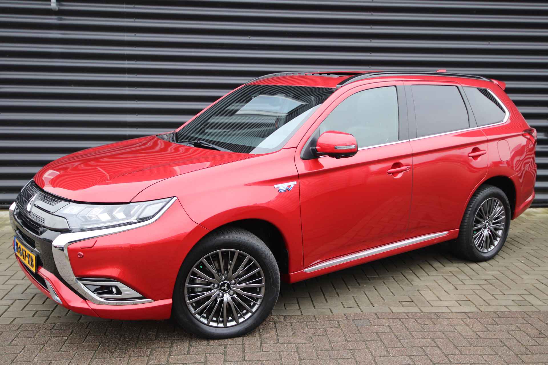 Mitsubishi Outlander 2.4 PHEV S-Edition NL-Auto, Opendak, 1e eigenaar - 86/86