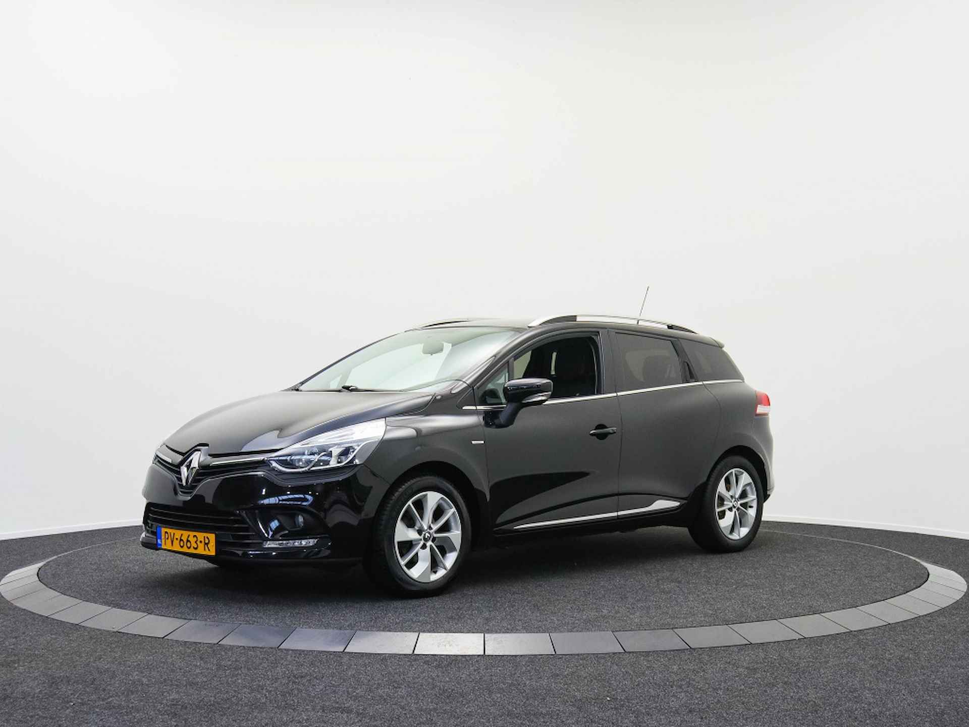 Renault Clio Estate 0.9 TCe Limited | Navigatie - 11/37