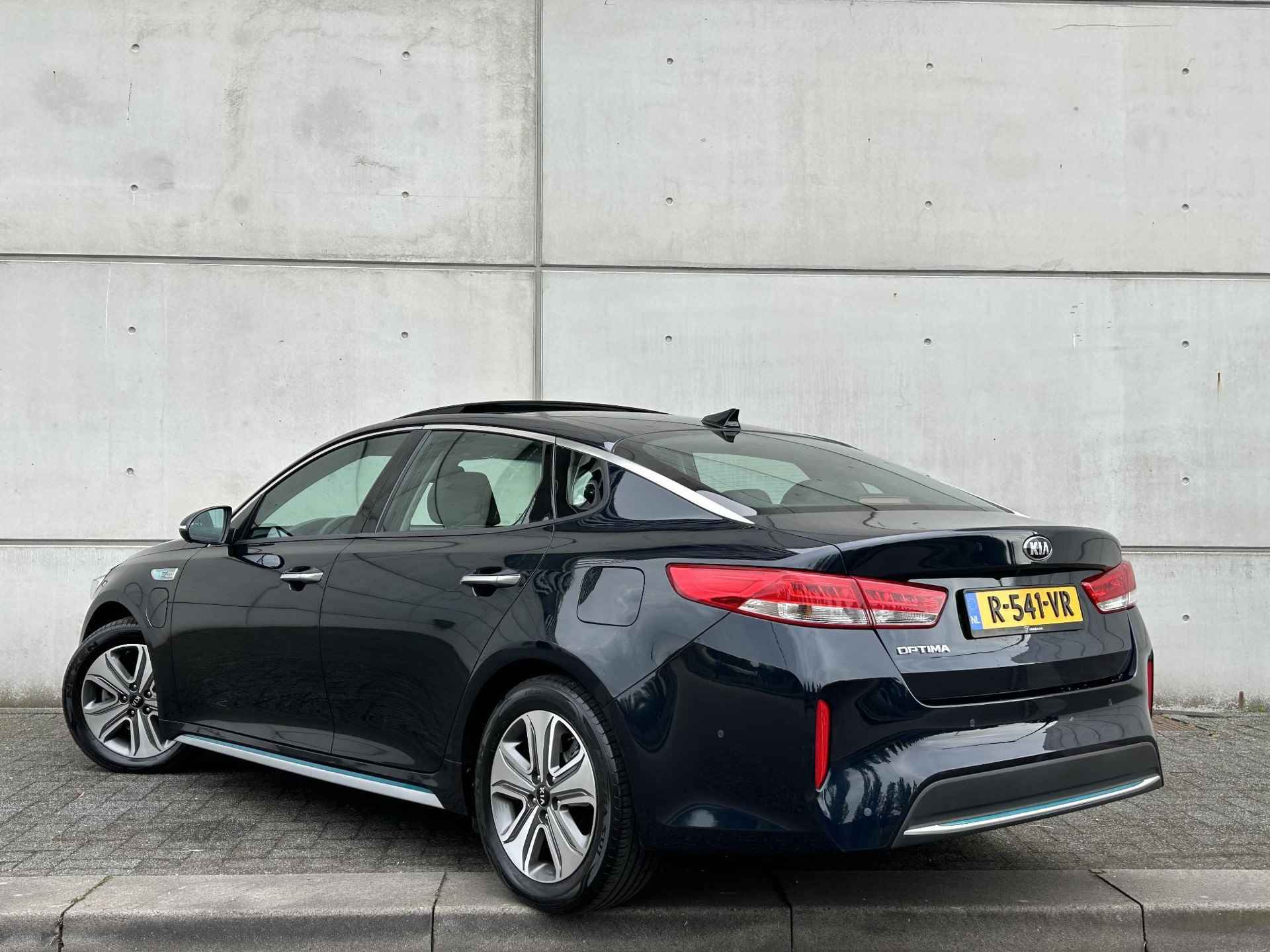 Kia Optima 2.0 GDI PHEV Business ExecutiveLine Automaat | Panoramadak | Leder | Harman/Kardon | 360 Camera | Navi | Stoelventilatie | Clima | Key-Less | PDC | Cruise | LED | - 3/33