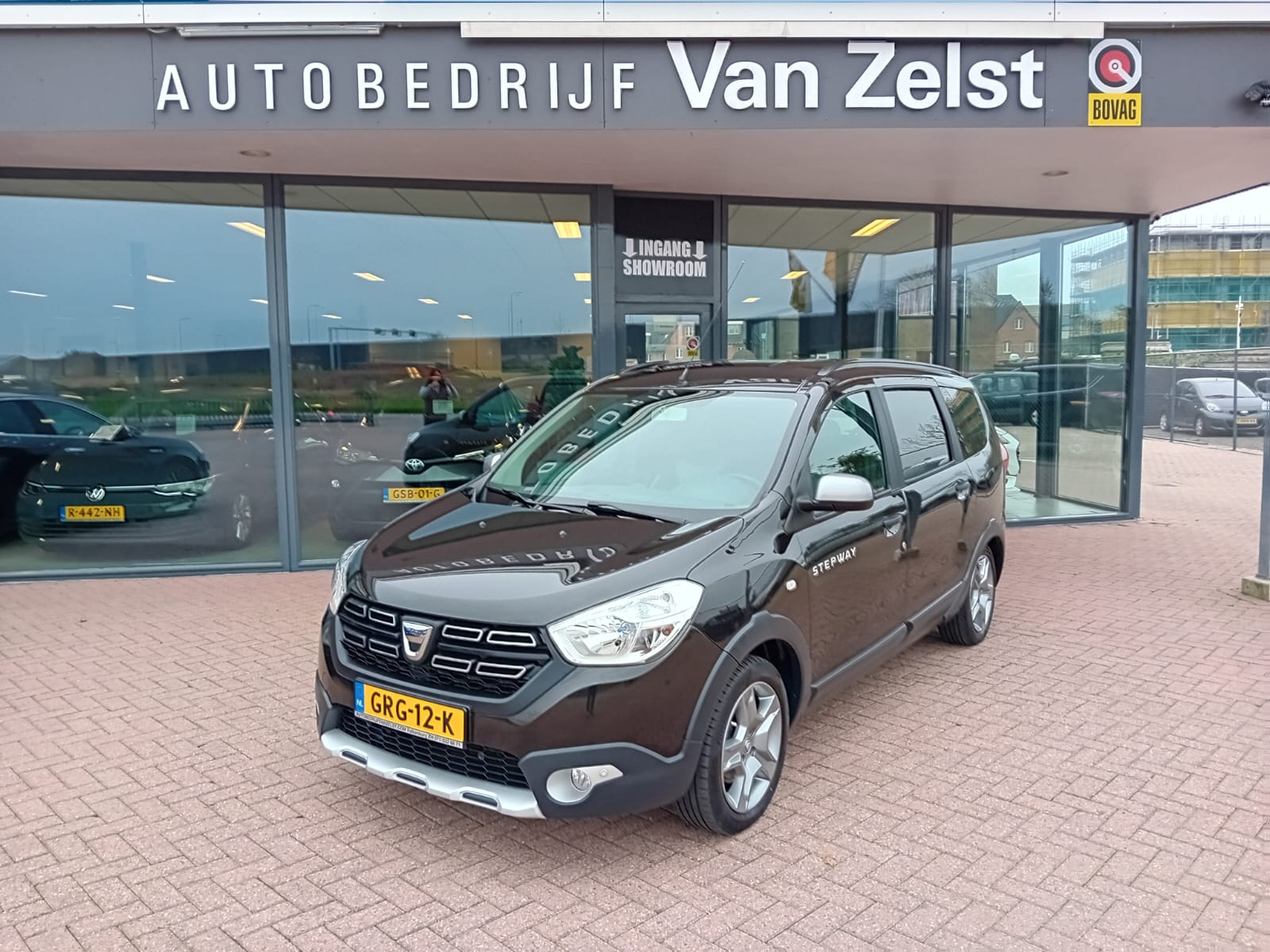 Dacia Lodgy 1.2 TCe Série Limitée Stepway 7p. Airco, Multimediasysteem, Bluetooth, Navigatie, Camera, Parkeersensoren, Stoelverwarming, Crui Nette auto, Dealer onderhouden, BOVAG