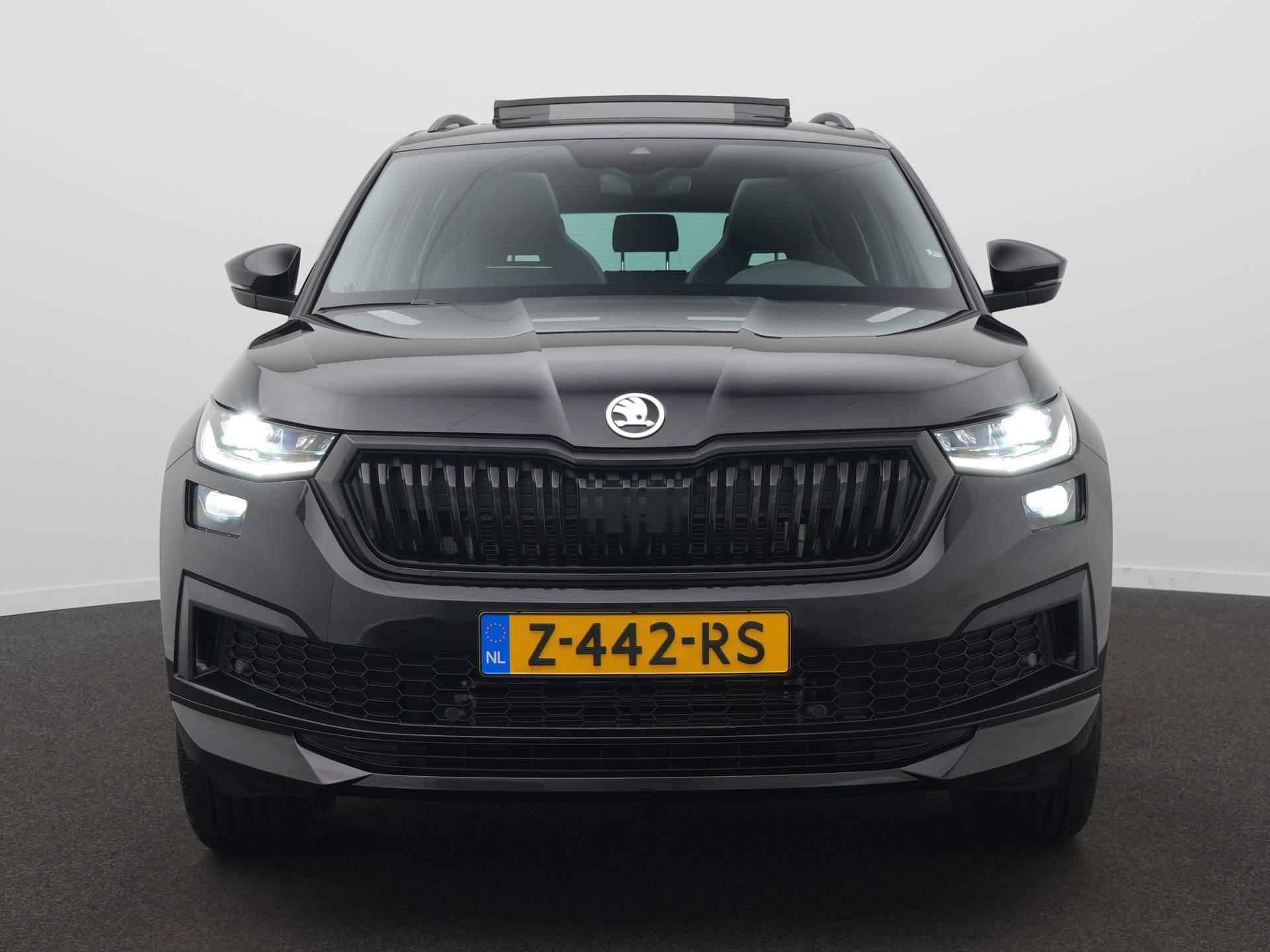 Skoda Kodiaq 1.5 TSI Sportline Business 7p. /Panormadak / Elektr. Trekhaak / Navi / Camera - 2/71