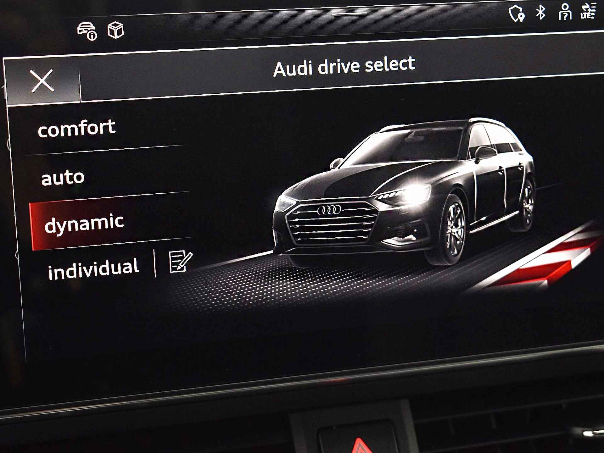 Audi A4 Avant 35 Tfsi 150pk S-tronic S edition | Cruise Control | Elek. Achterklep | Park Assist | P-Sensoren | S-Line | Navigatie | 18'' Inch | Garantie t/m 23-06-2027 of 100.000km - 27/33