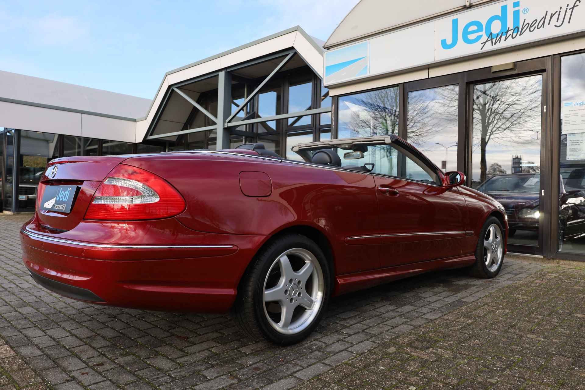 Mercedes-Benz CLK-Klasse Cabrio Avantgarde 320 160kw/218pk Aut.5 - 25/57