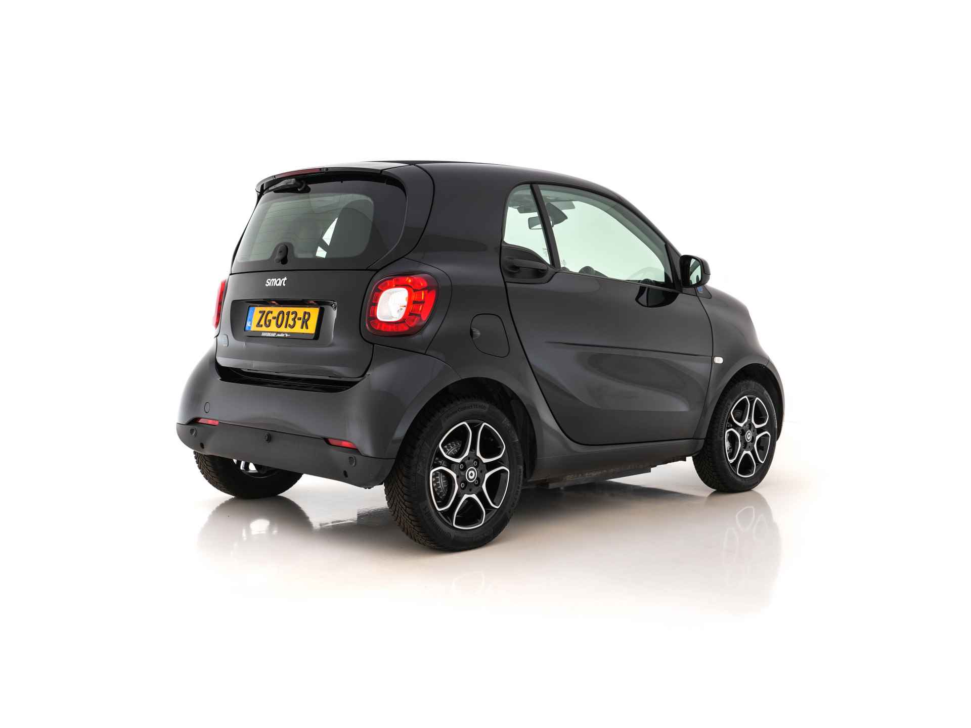 Smart Fortwo EQ Comfort PLUS 18 kWh [ 3-Fase ] (INCL-BTW) *NAVI-FULLMAP | VOLLEDER | AIRCO | AMBIENT-LIGHT | PDC | CRUISE | SPORT-SEATS  | 15''ALU* - 6/28