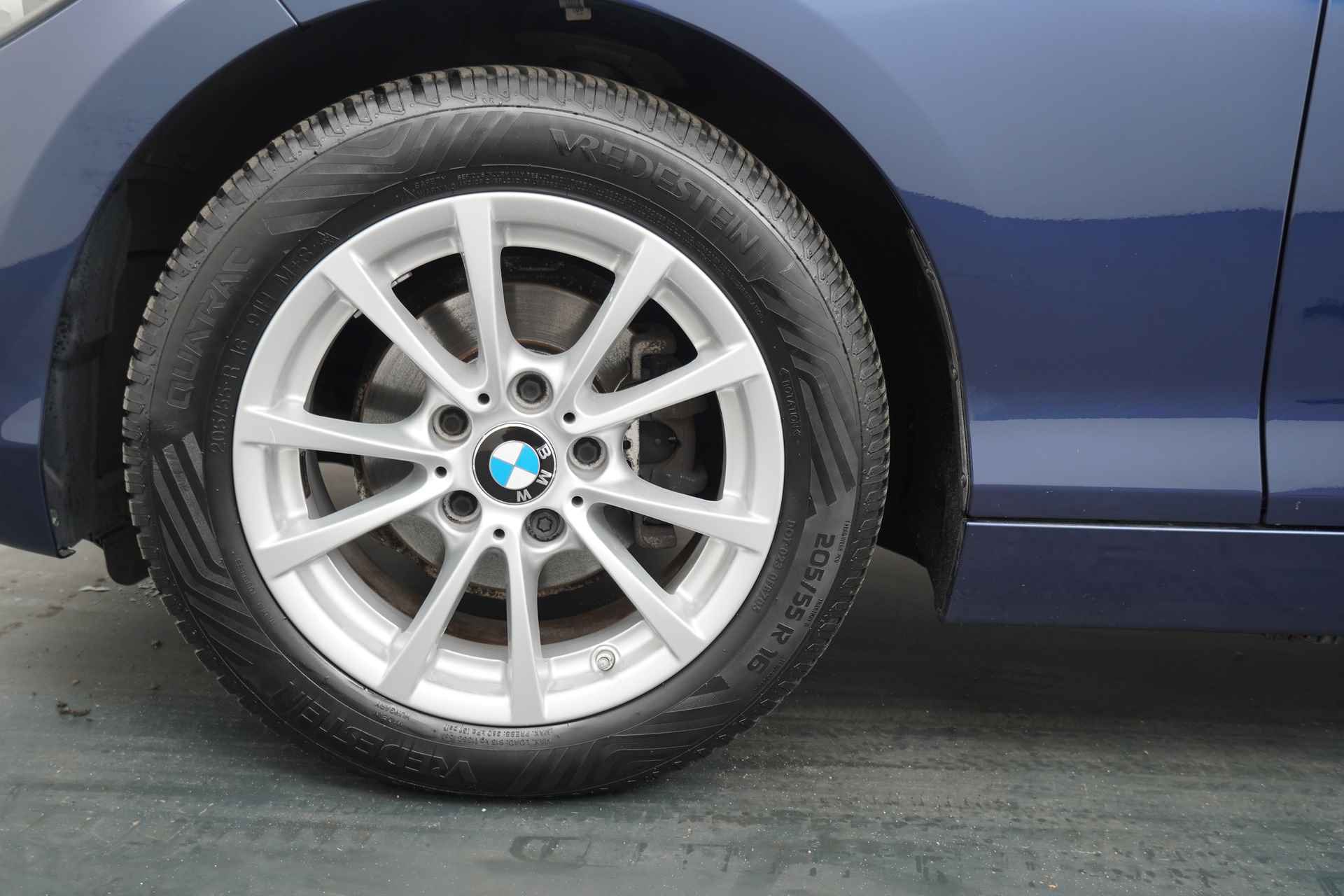 BMW 1-serie BWJ 10-2014 | 116i 136PK Executive | NWE APK | CLIMA | NAVI | CRUISE | PDC | LICHTMETAAL | - 25/31