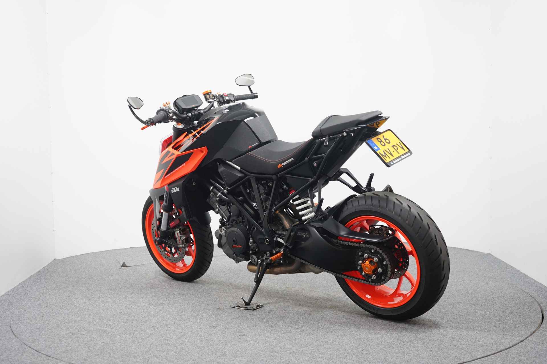 KTM 1290 SUPER DUKE R - 6/20