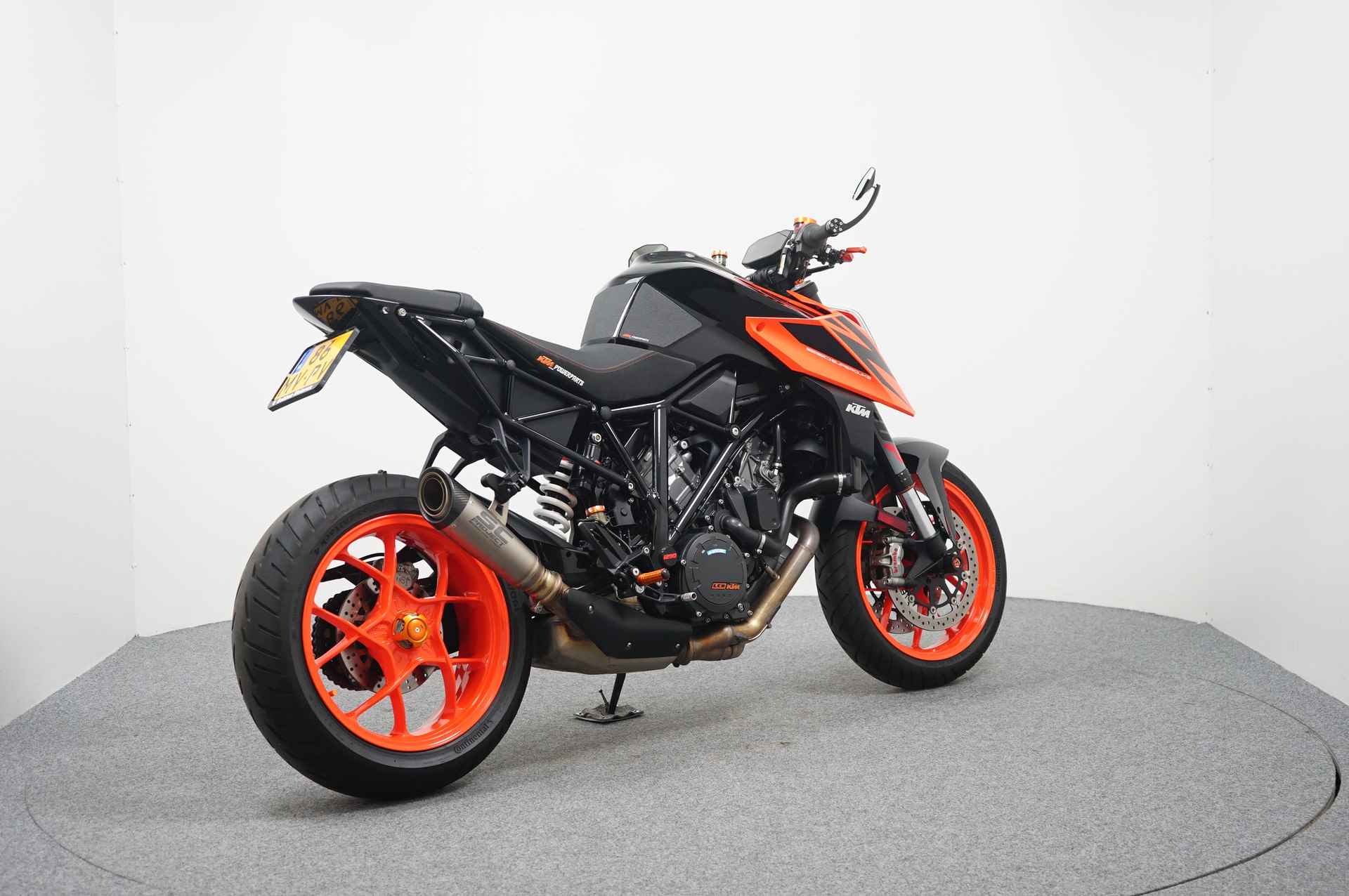 KTM 1290 SUPER DUKE R - 8/20