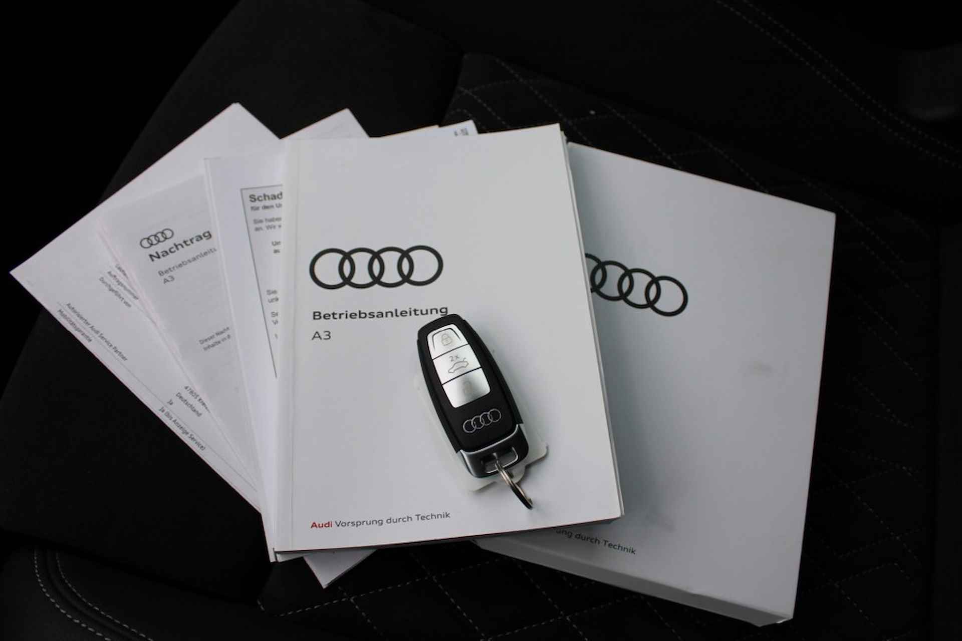 AUDI A3 40TFSI-E 2 x S-Line Matrix Virtual LED Navi Apple Cam.18LM - 36/37