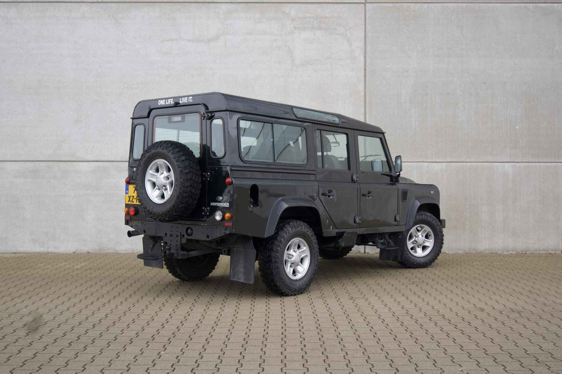 Land Rover Defender 2.4 TD 110 SW XTech - 3/18