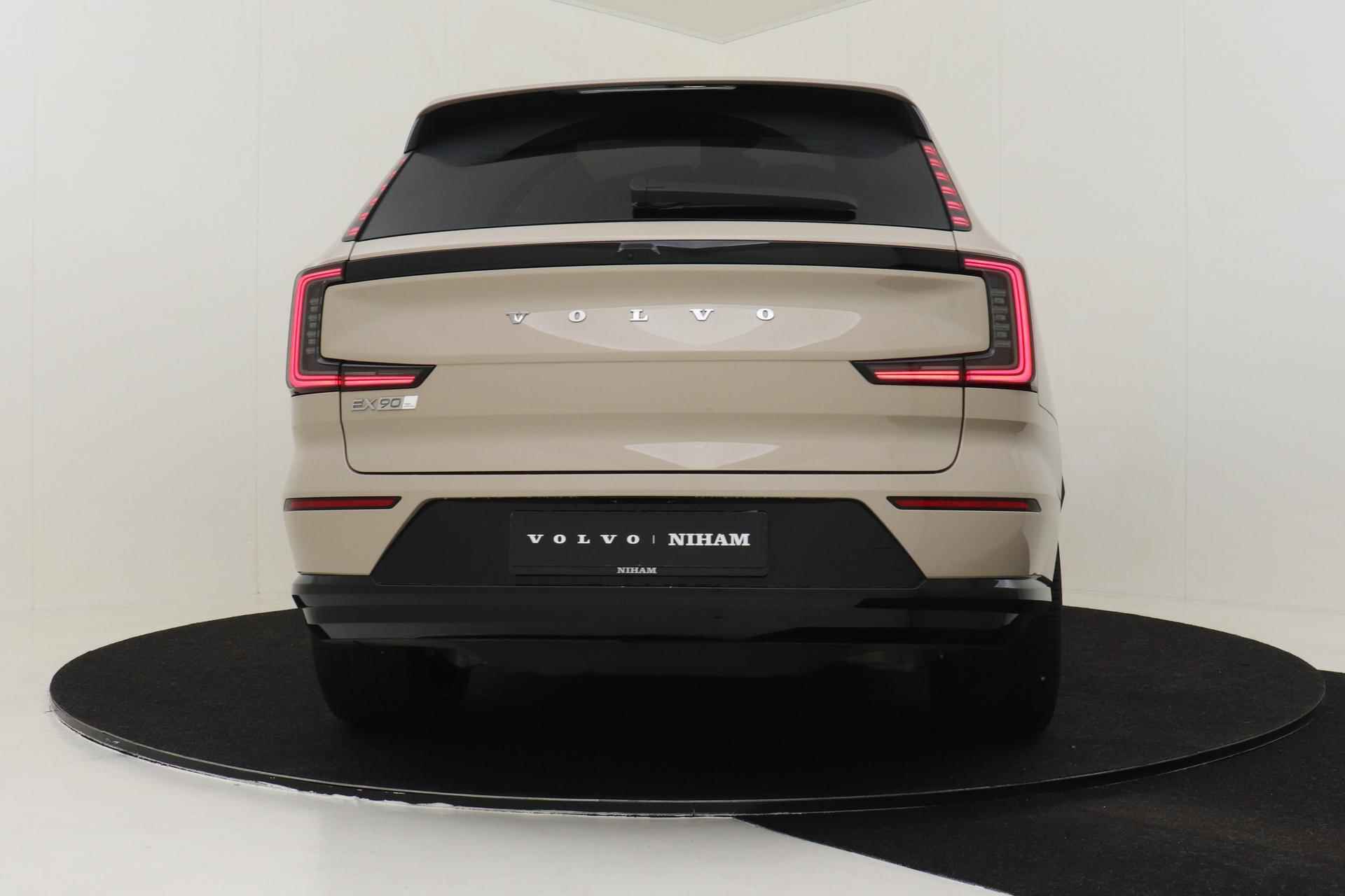 Volvo EX90 TWIN MOTOR PERFORMANCE ULTRA 7p. 111 kWh -PANO-DAK|HEAD-UP DISP.|ADAP.LED|MASSAGE|BOSE|360°CAM|ADAP.LED - 49/67